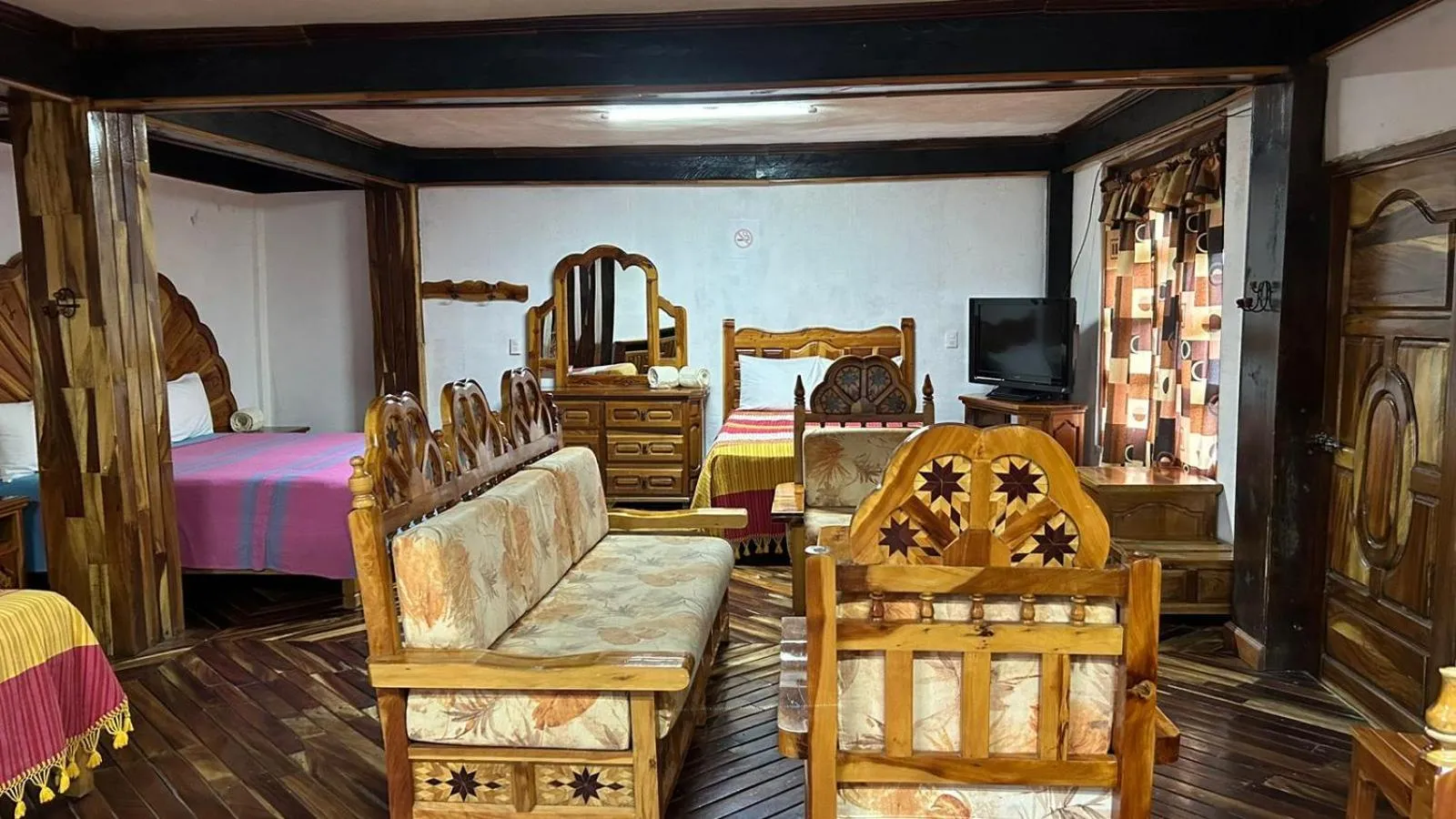 Bed in Hotel Colonial Taxco