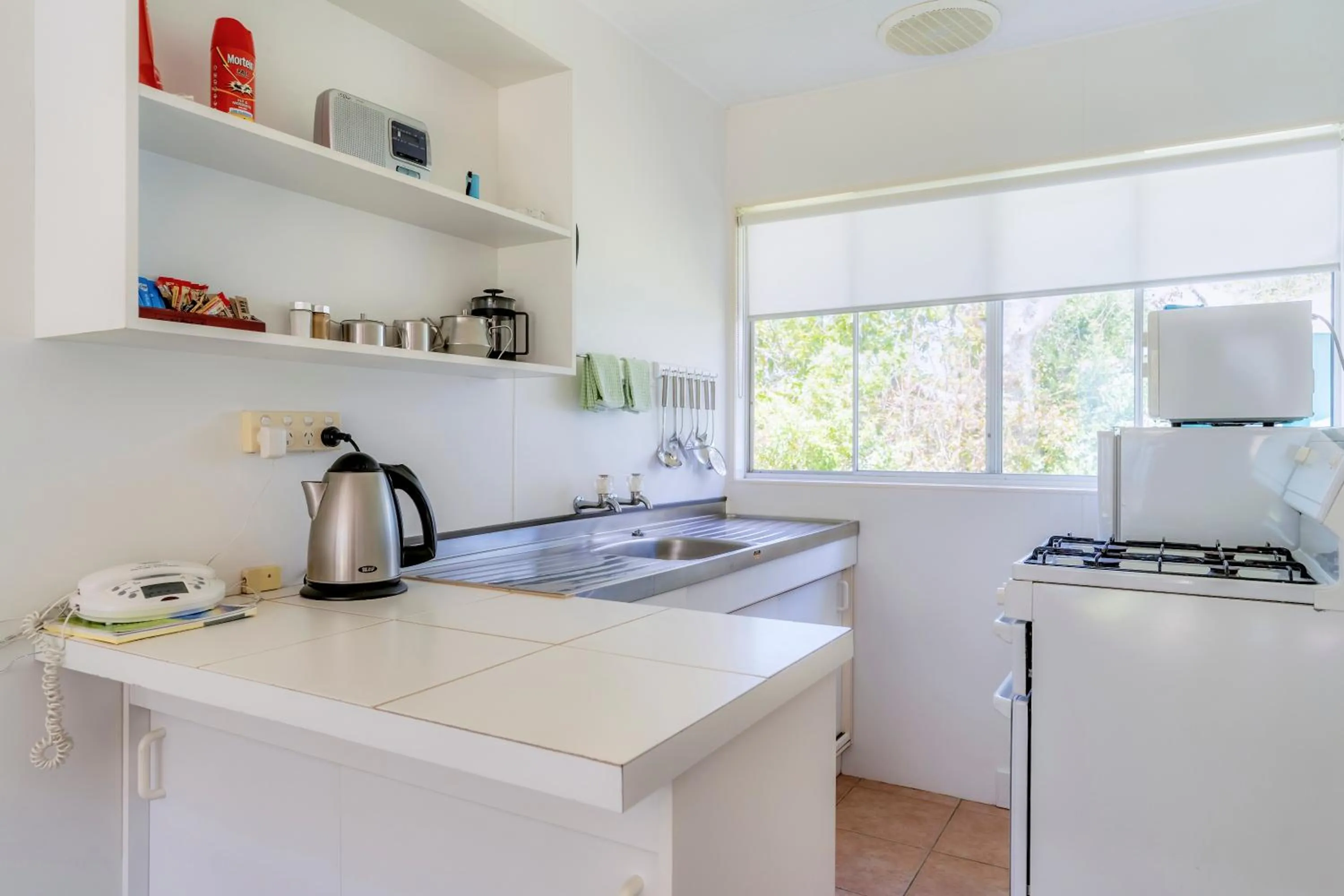 kitchen in Aloha Apartments