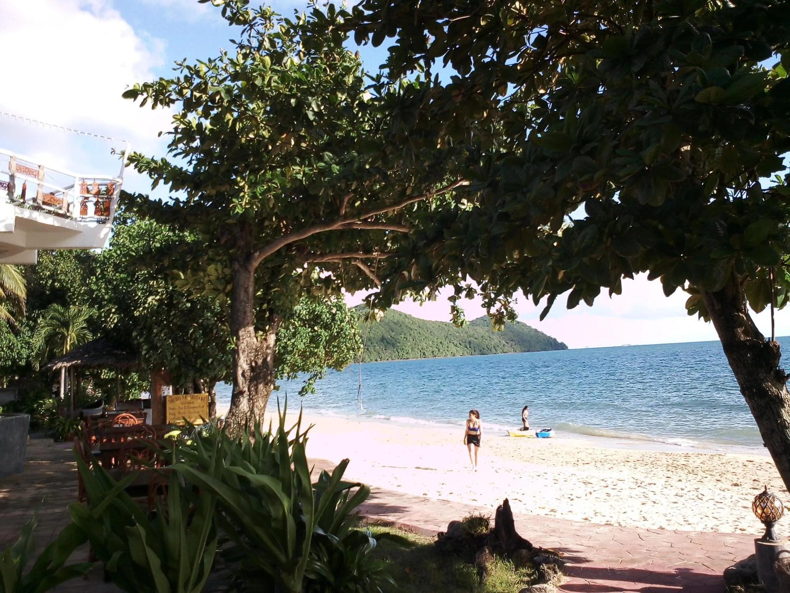 Day in Yao Yai Beach Resort