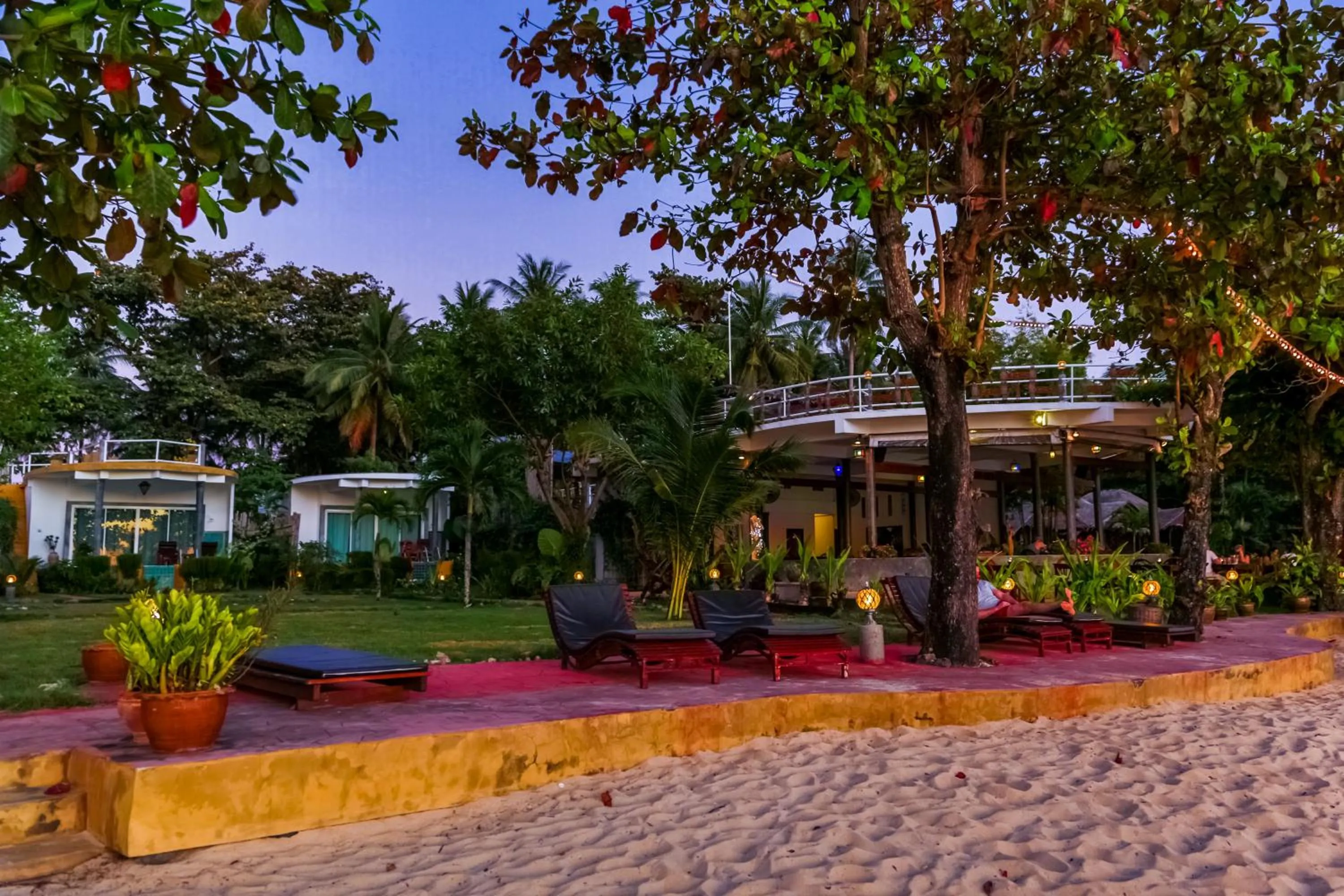 Property building in Yao Yai Beach Resort