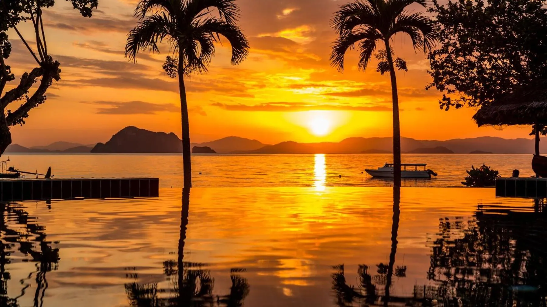 Pool view in Yao Yai Beach Resort