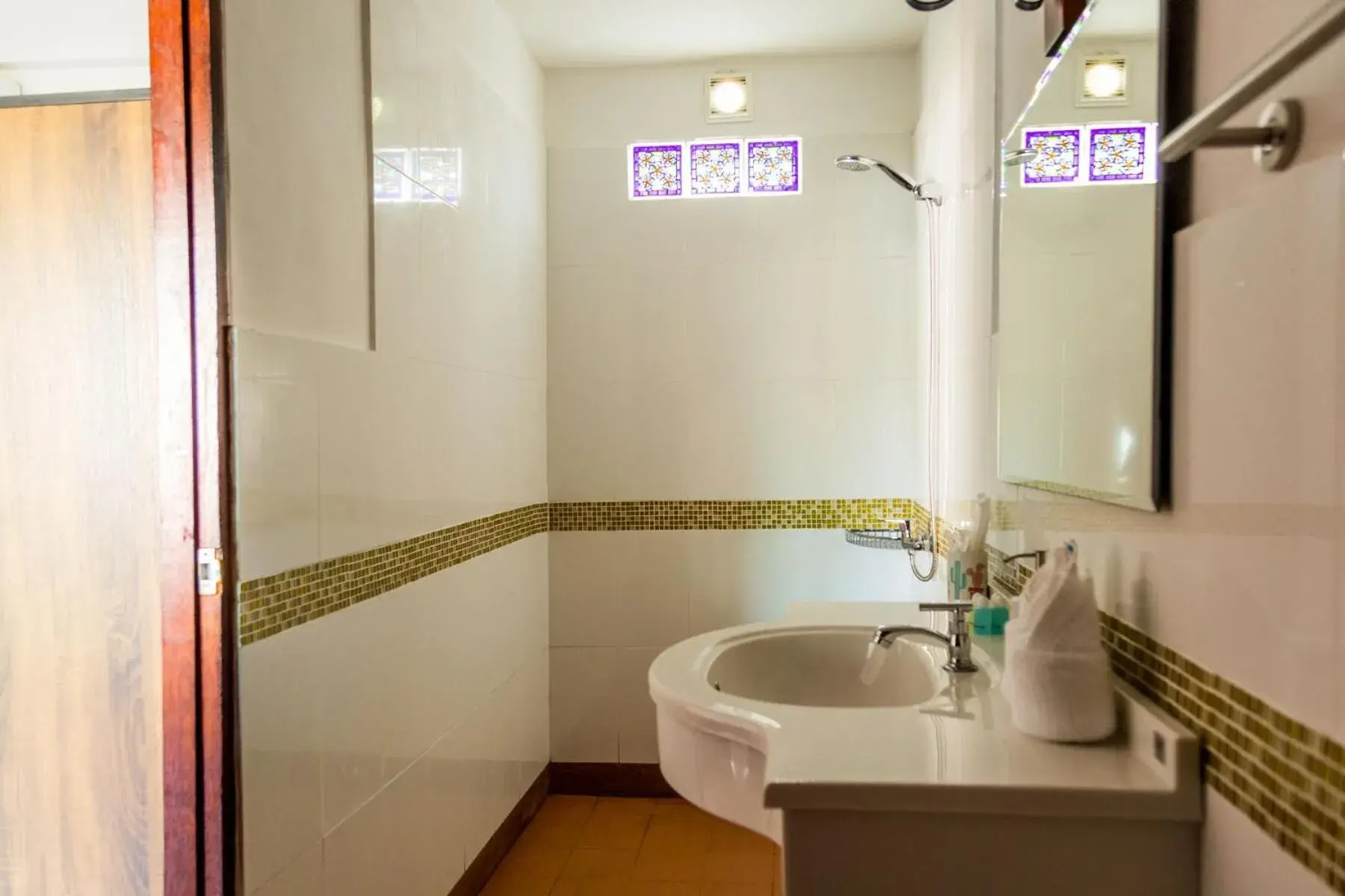 Standard Room - No Sea View in Yao Yai Beach Resort Standard Room - No Sea View in Yao Yai Beach Resort