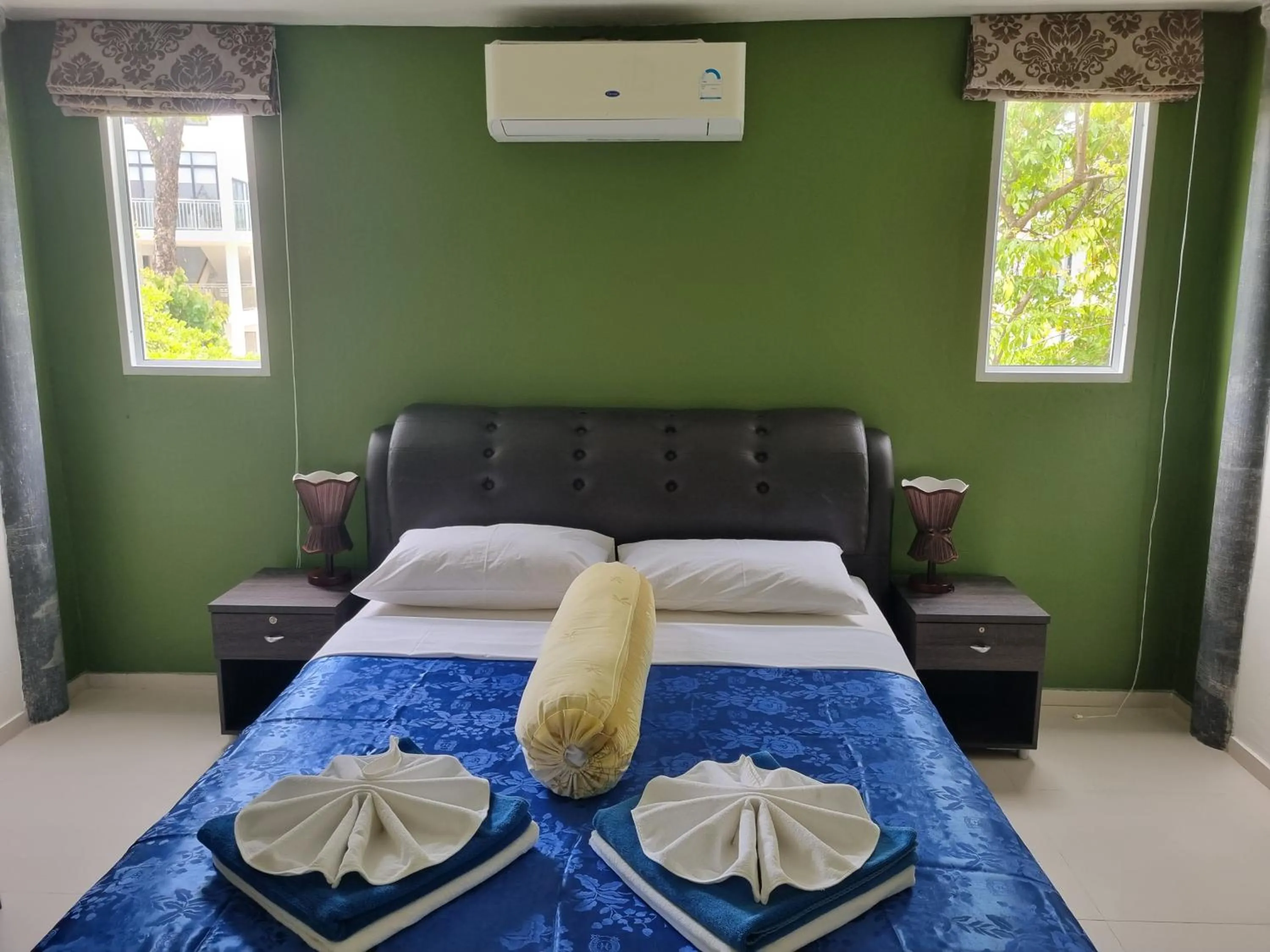 Bed in Yao Yai Beach Resort