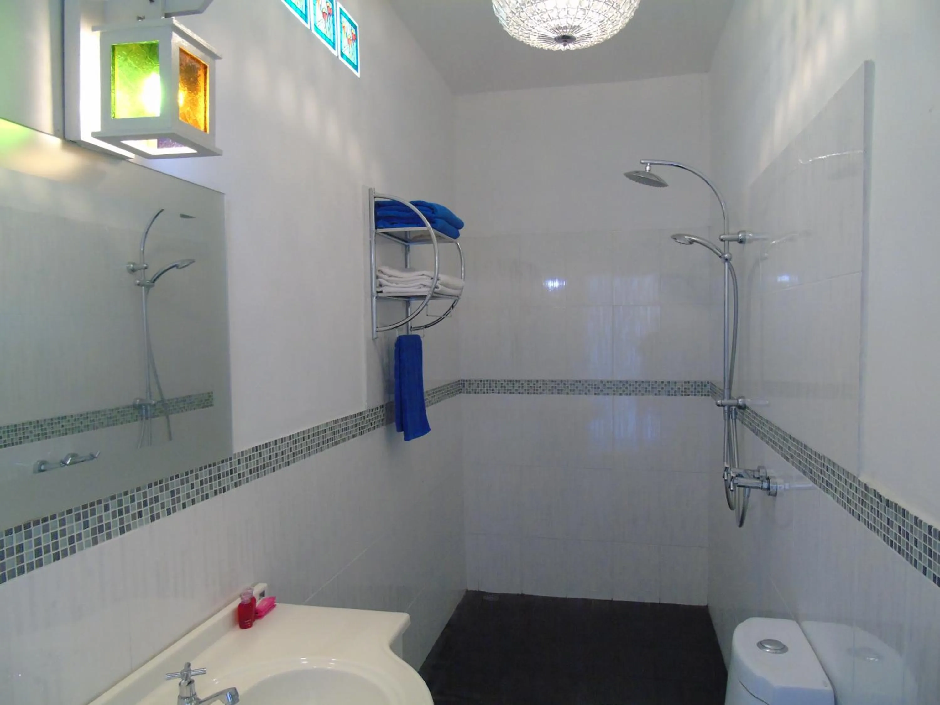 Shower in Yao Yai Beach Resort