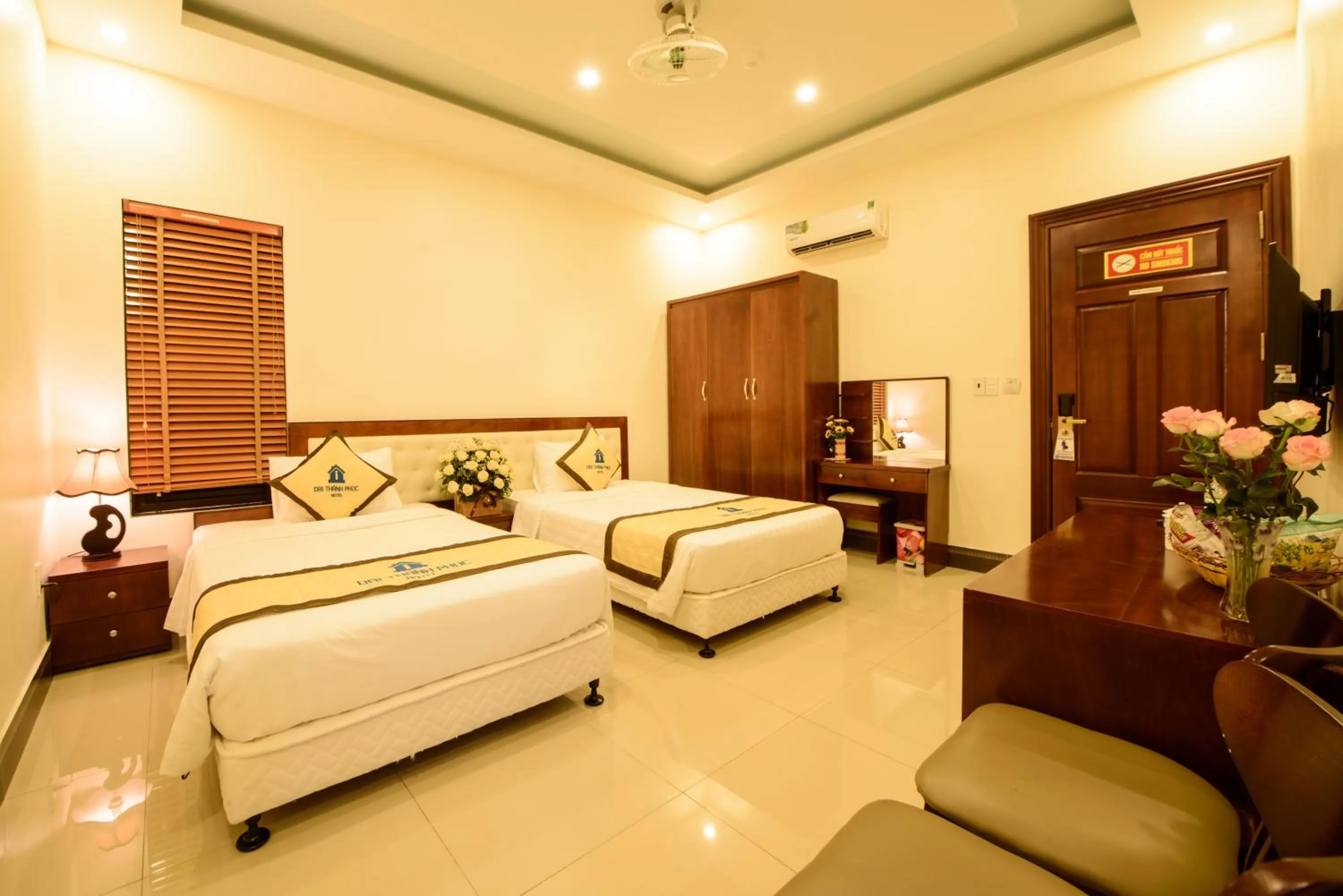 Photo of the whole room, Bed in ĐẠI THÀNH PHÚC