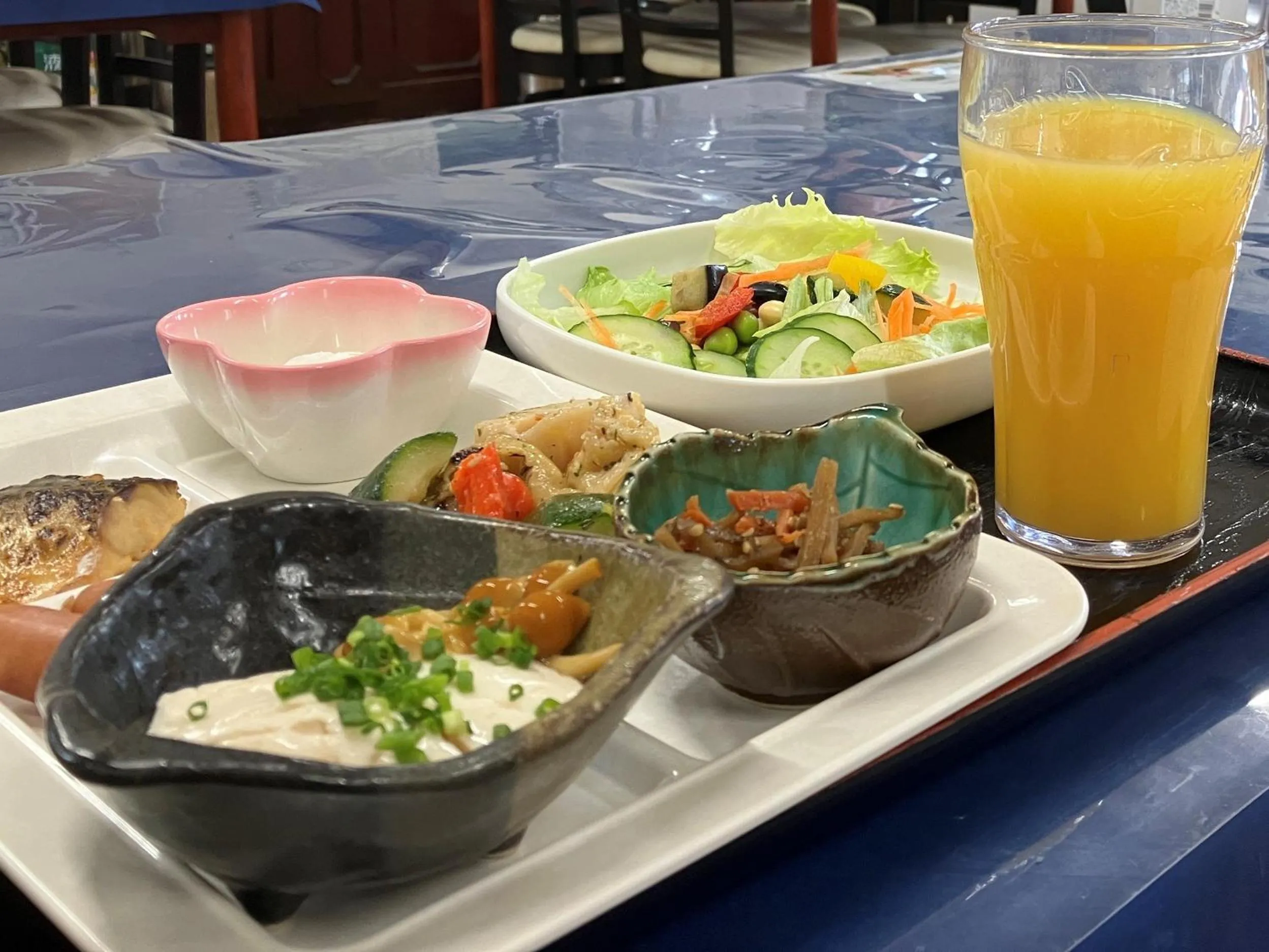 Restaurant/places to eat in Sky Heart Hotel Shimonoseki