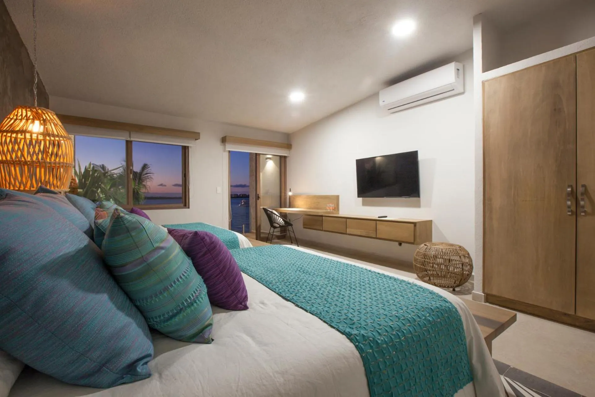 TV and multimedia, Bed in Casa al Mar