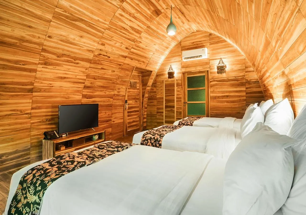 Bedroom, Bed in Shanaya Resort Malang