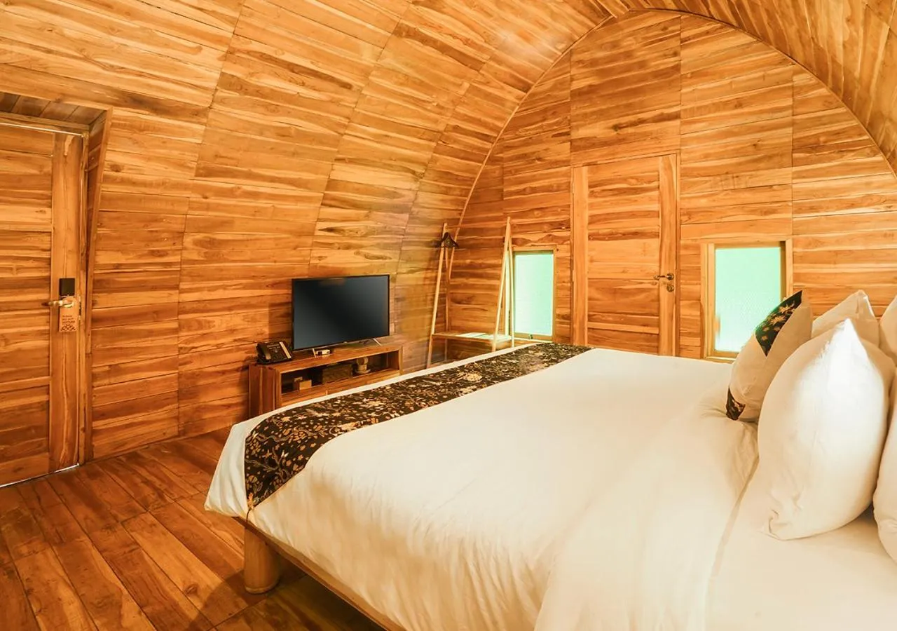 Bedroom, Bed in Shanaya Resort Malang