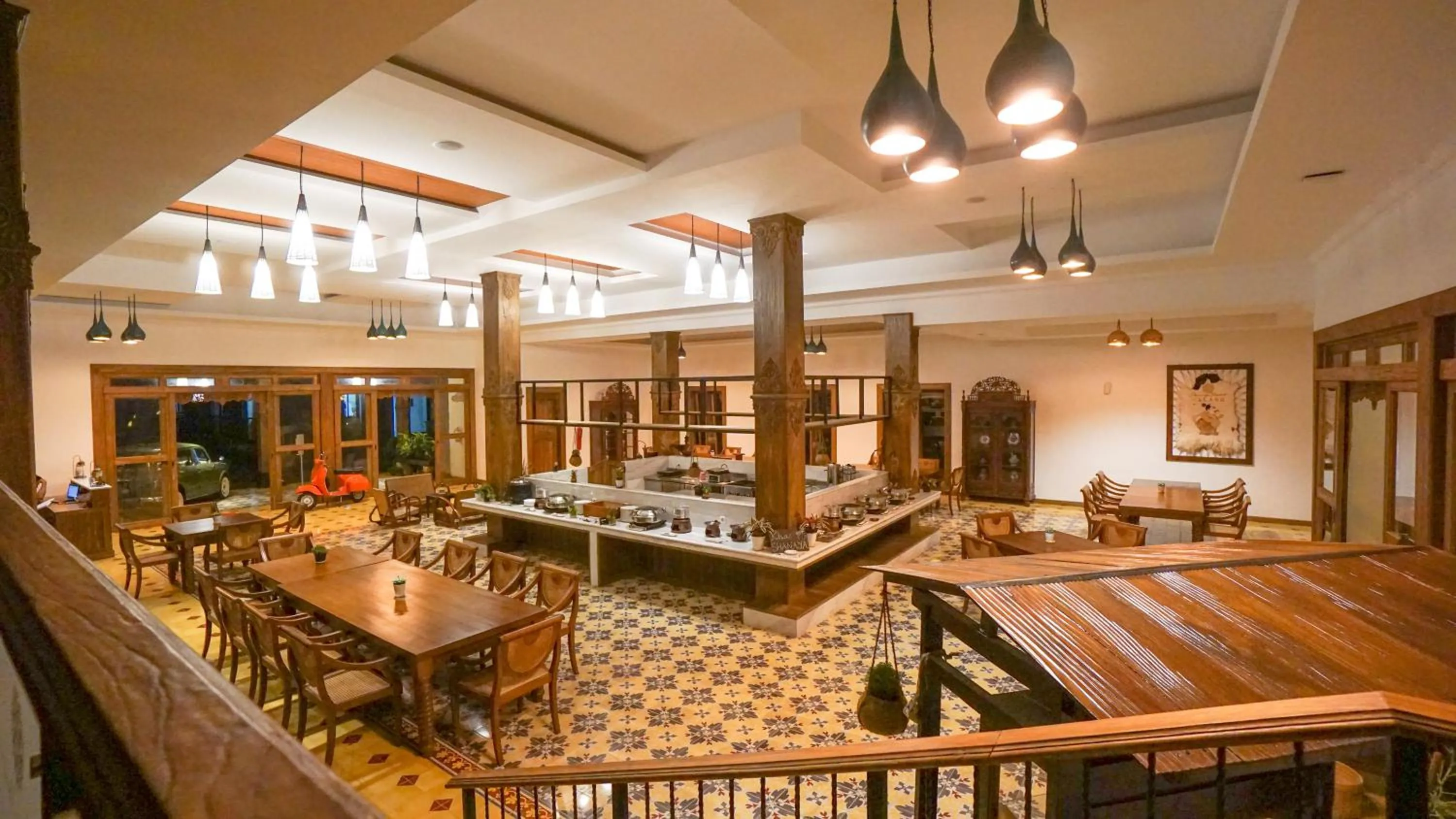 Restaurant/places to eat in Shanaya Resort Malang