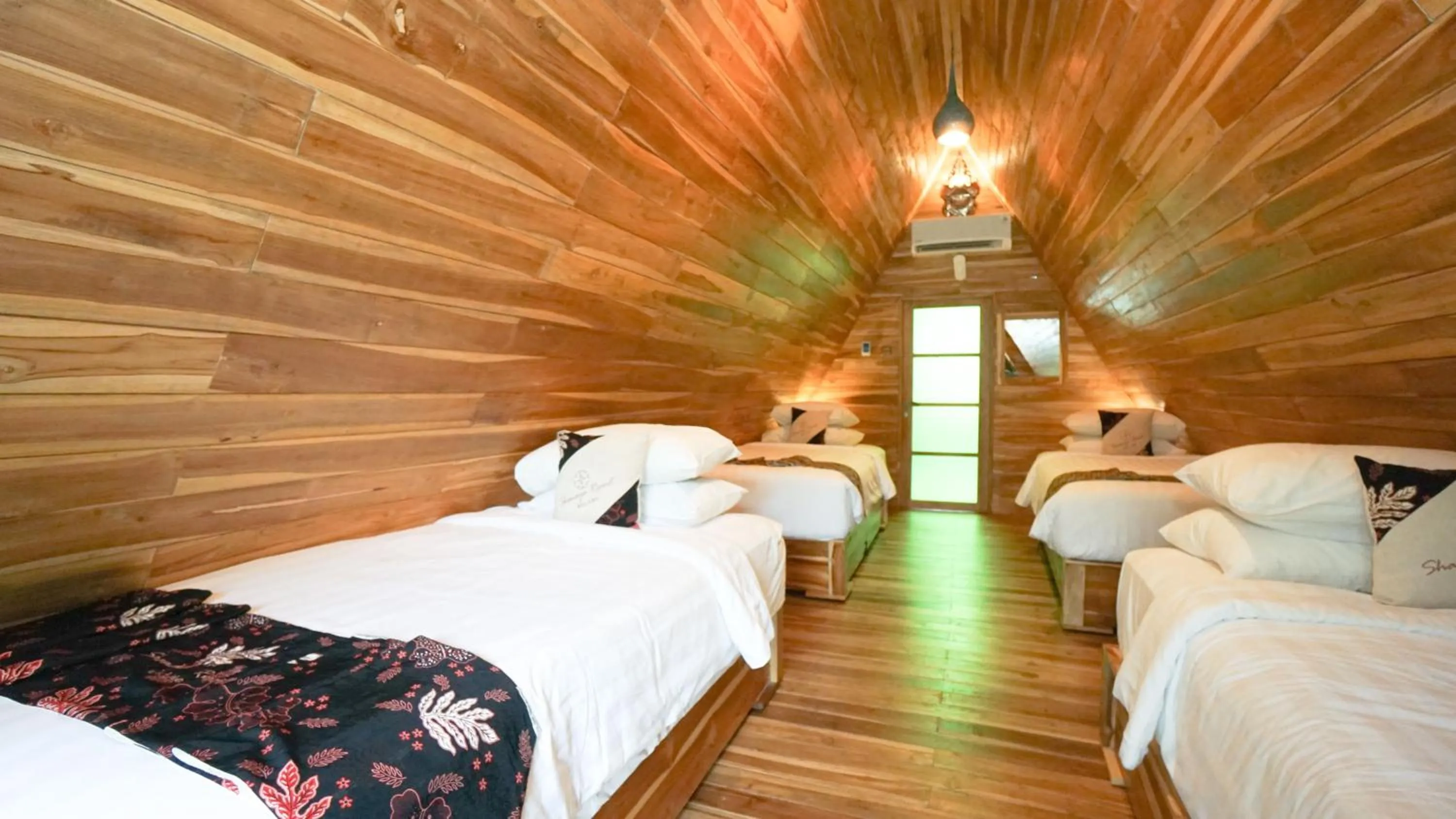 Bed in Shanaya Resort Malang