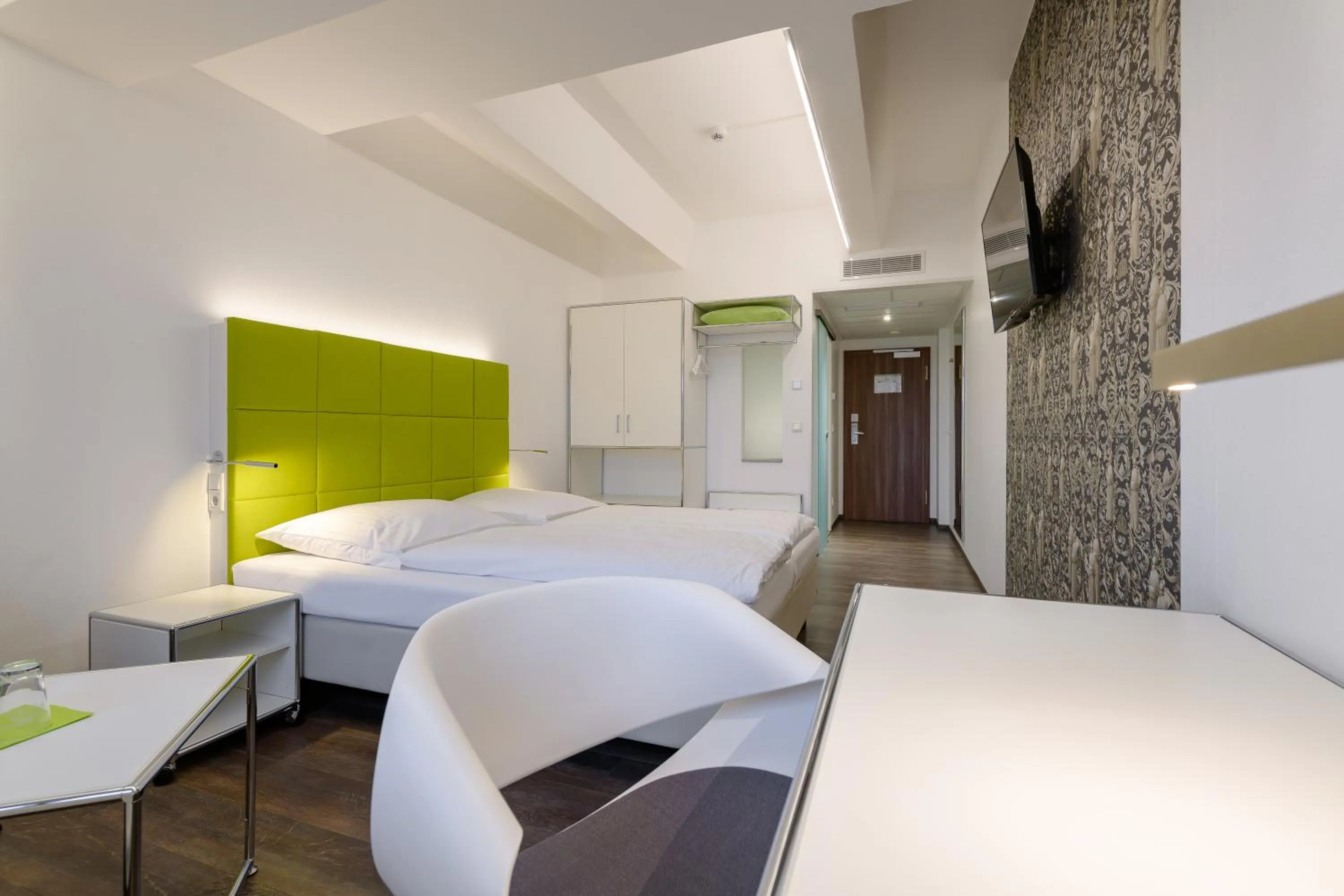 Photo of the whole room, Bed in Panorama Hotel Schweinfurt