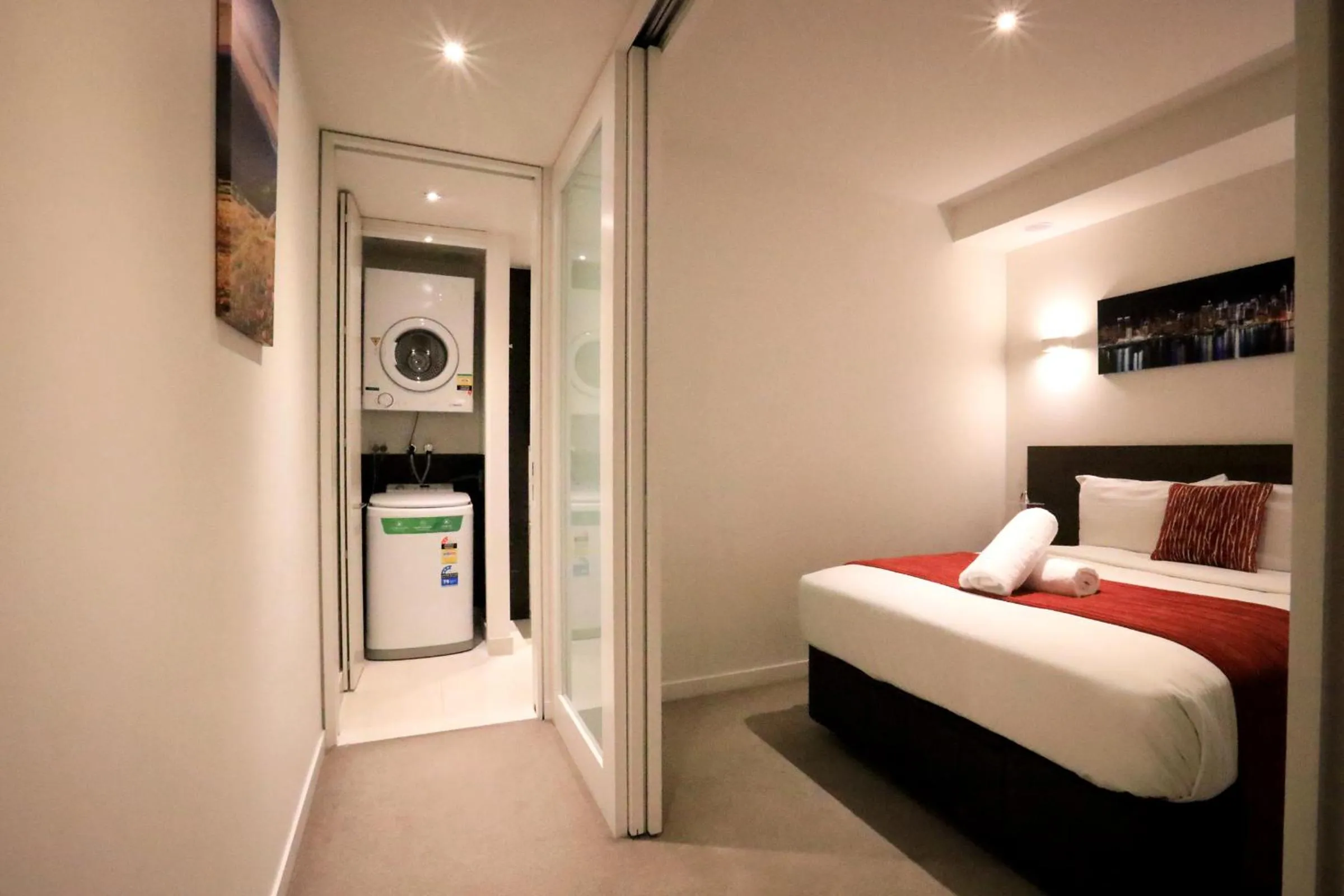 Bedroom, Bed in Flinders Street Apartments Melbourne CBD