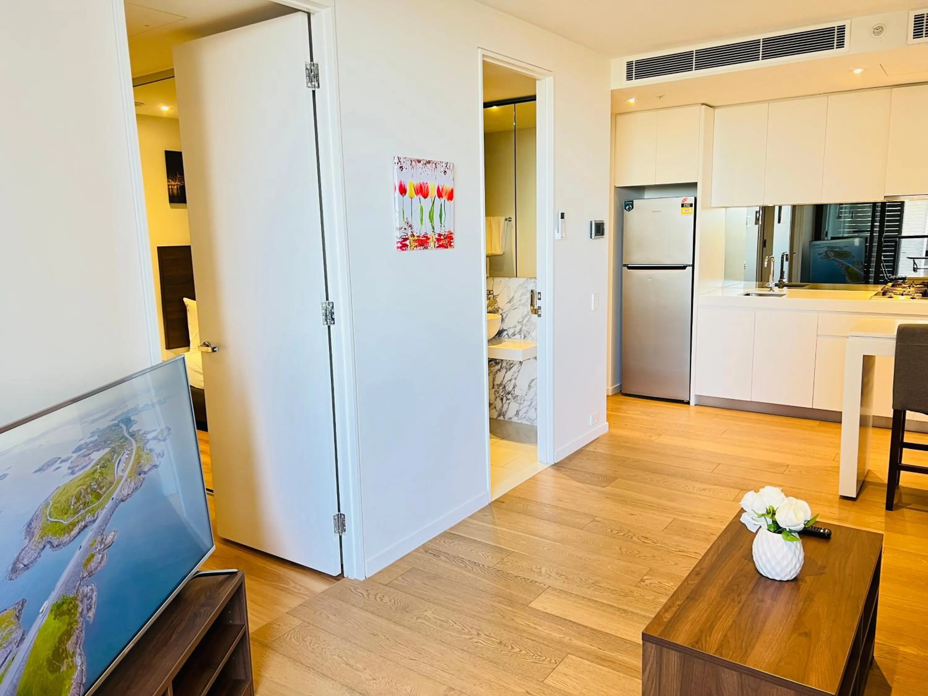 TV and multimedia in Flinders Street Apartments Melbourne CBD