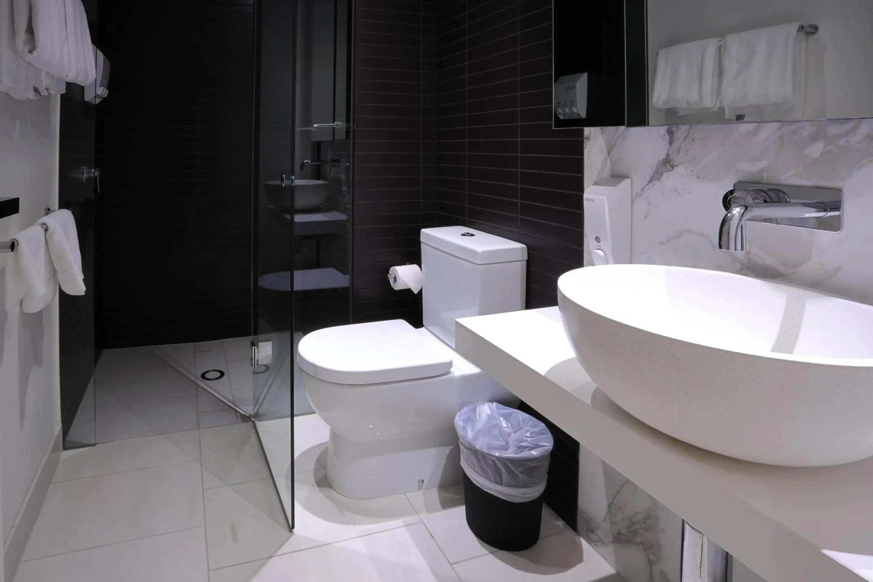 Bathroom in Flinders Street Apartments Melbourne CBD