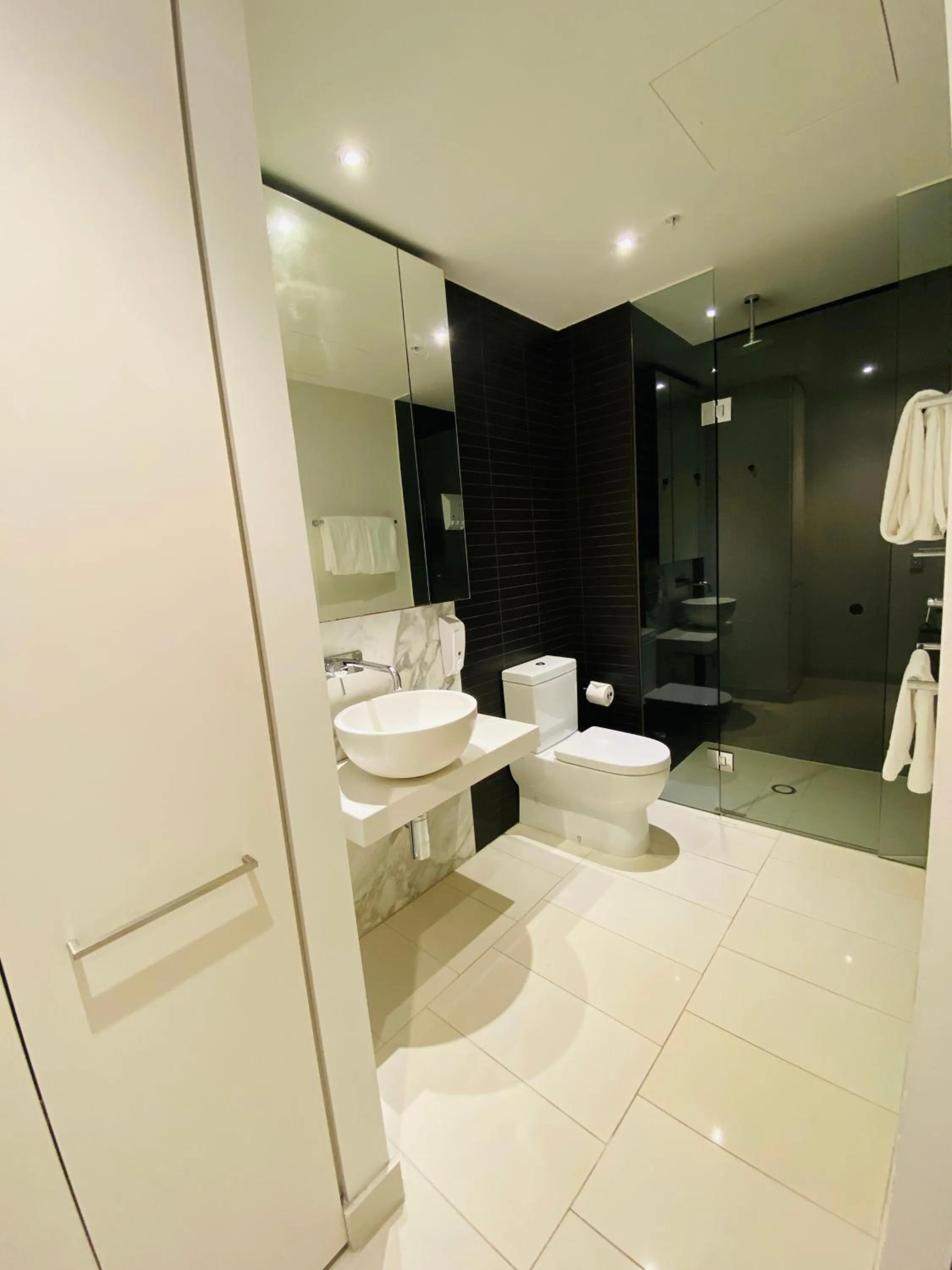 Bathroom in Flinders Street Apartments Melbourne CBD