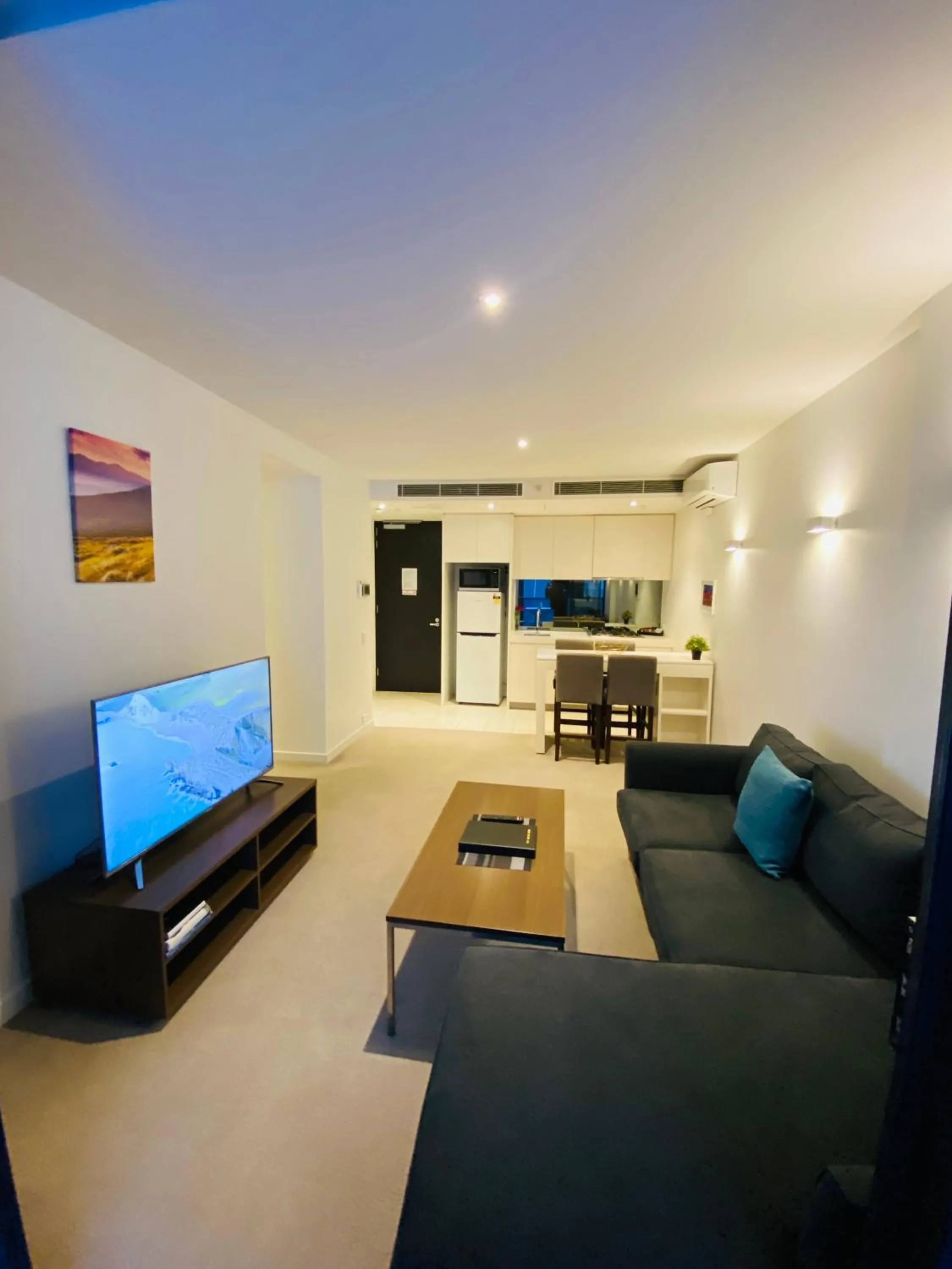 TV and multimedia in Flinders Street Apartments Melbourne CBD