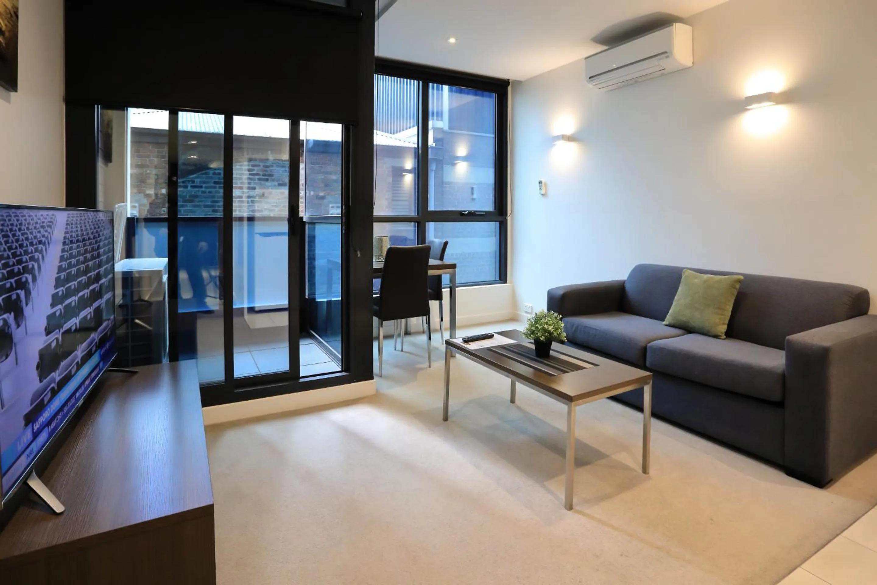 TV and multimedia in Flinders Street Apartments Melbourne CBD