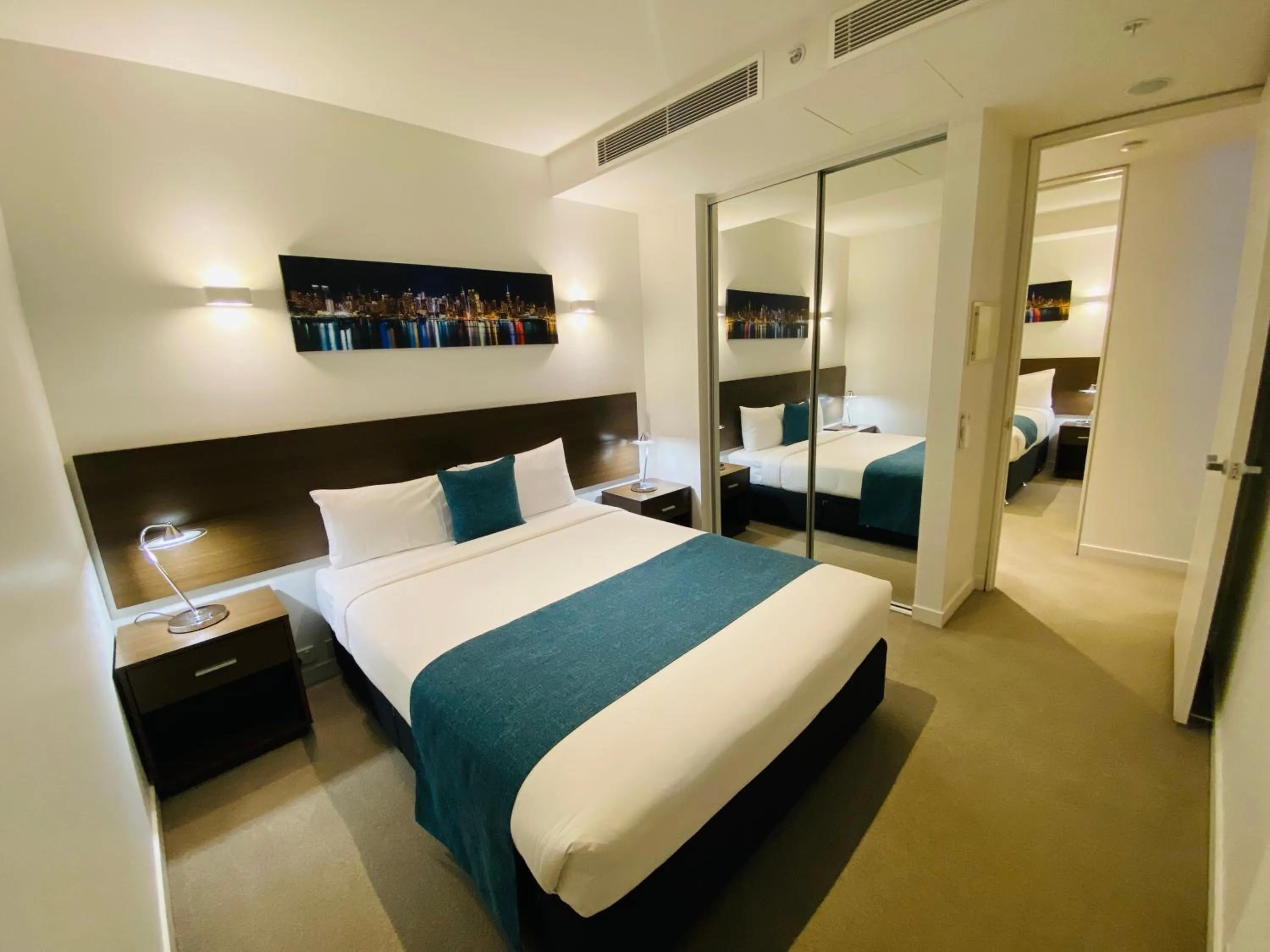 Bedroom, Bed in Flinders Street Apartments Melbourne CBD