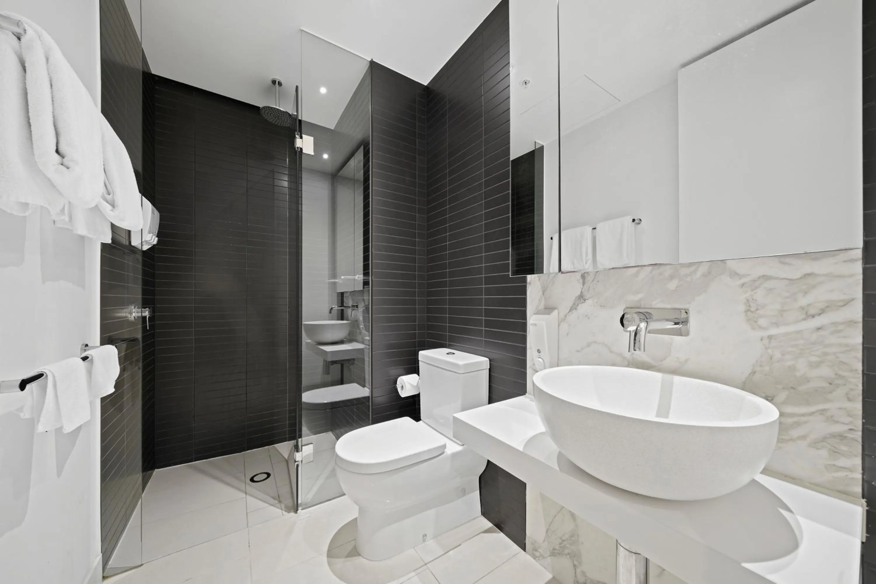 Bathroom in Flinders Street Apartments Melbourne CBD