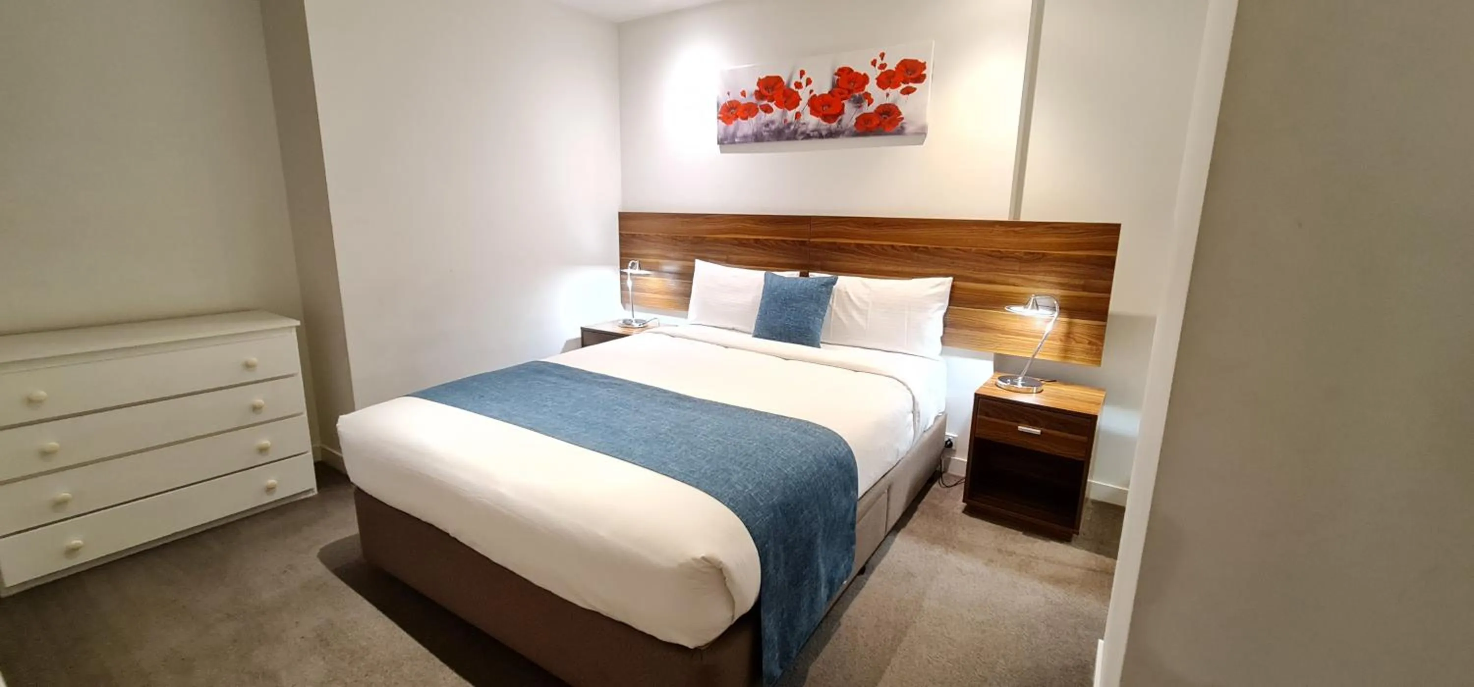Bedroom, Bed in Flinders Street Apartments Melbourne CBD