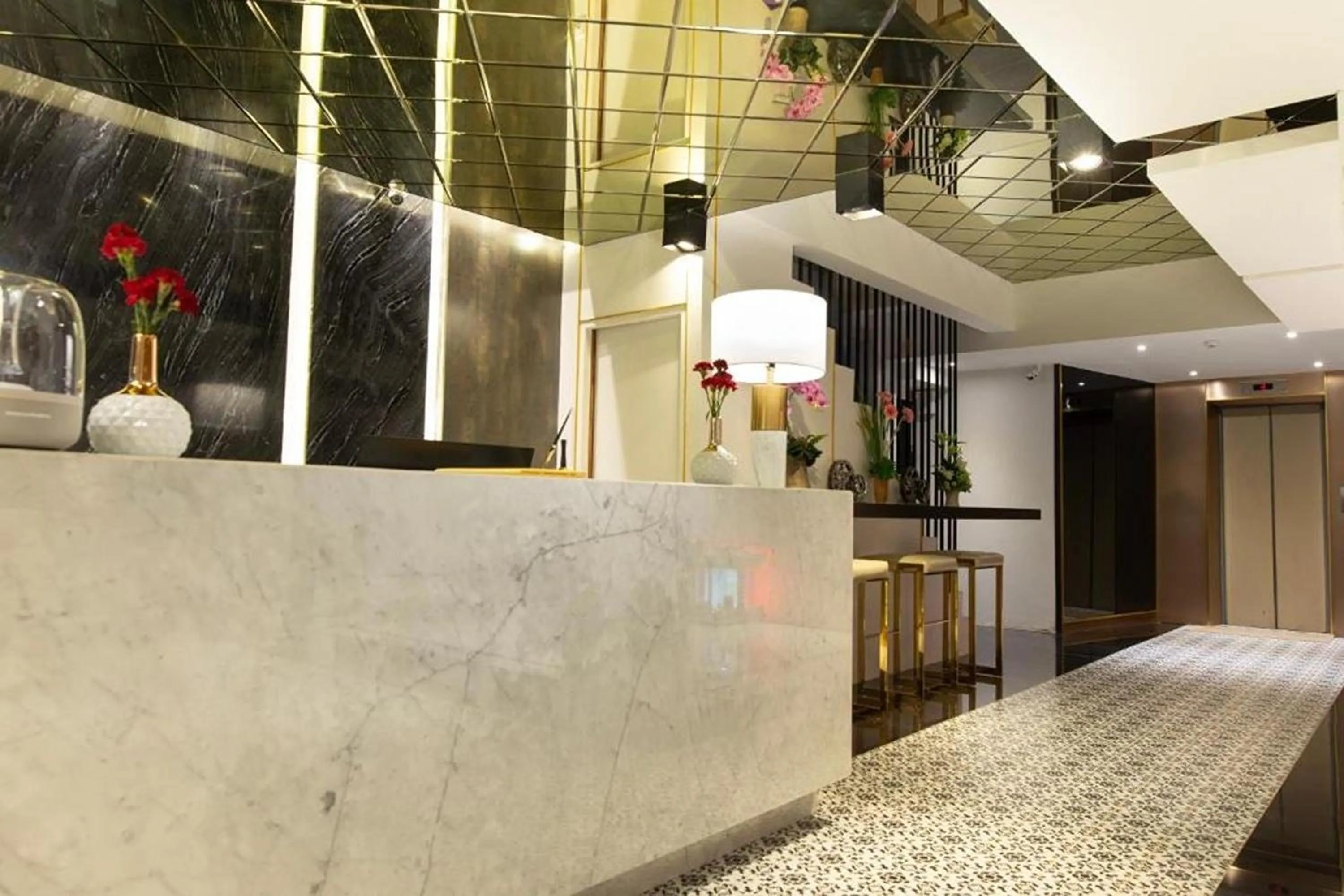 Lobby or reception in Holatel Hotel Phitsanulok