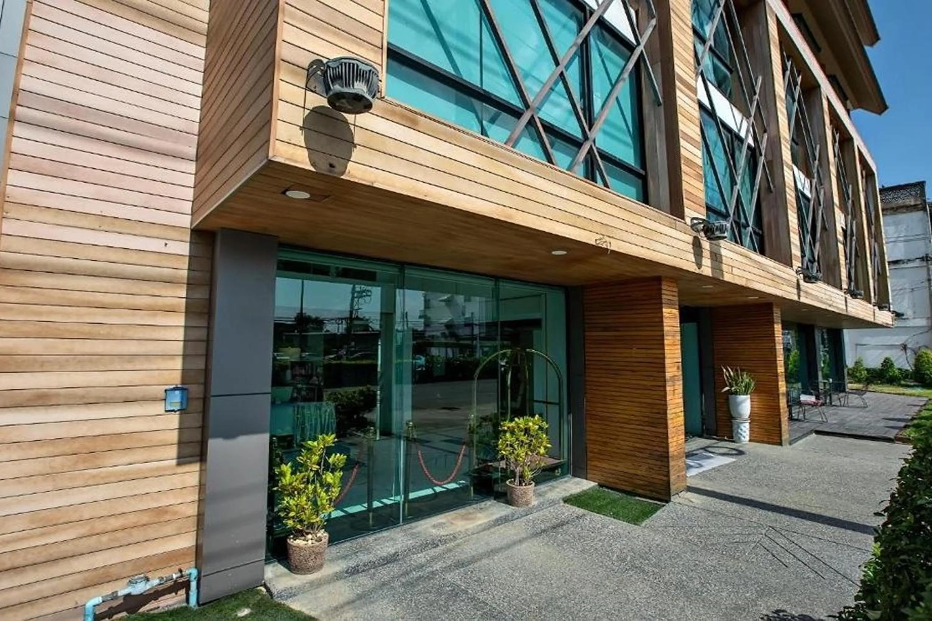 Property building in Holatel Hotel Phitsanulok