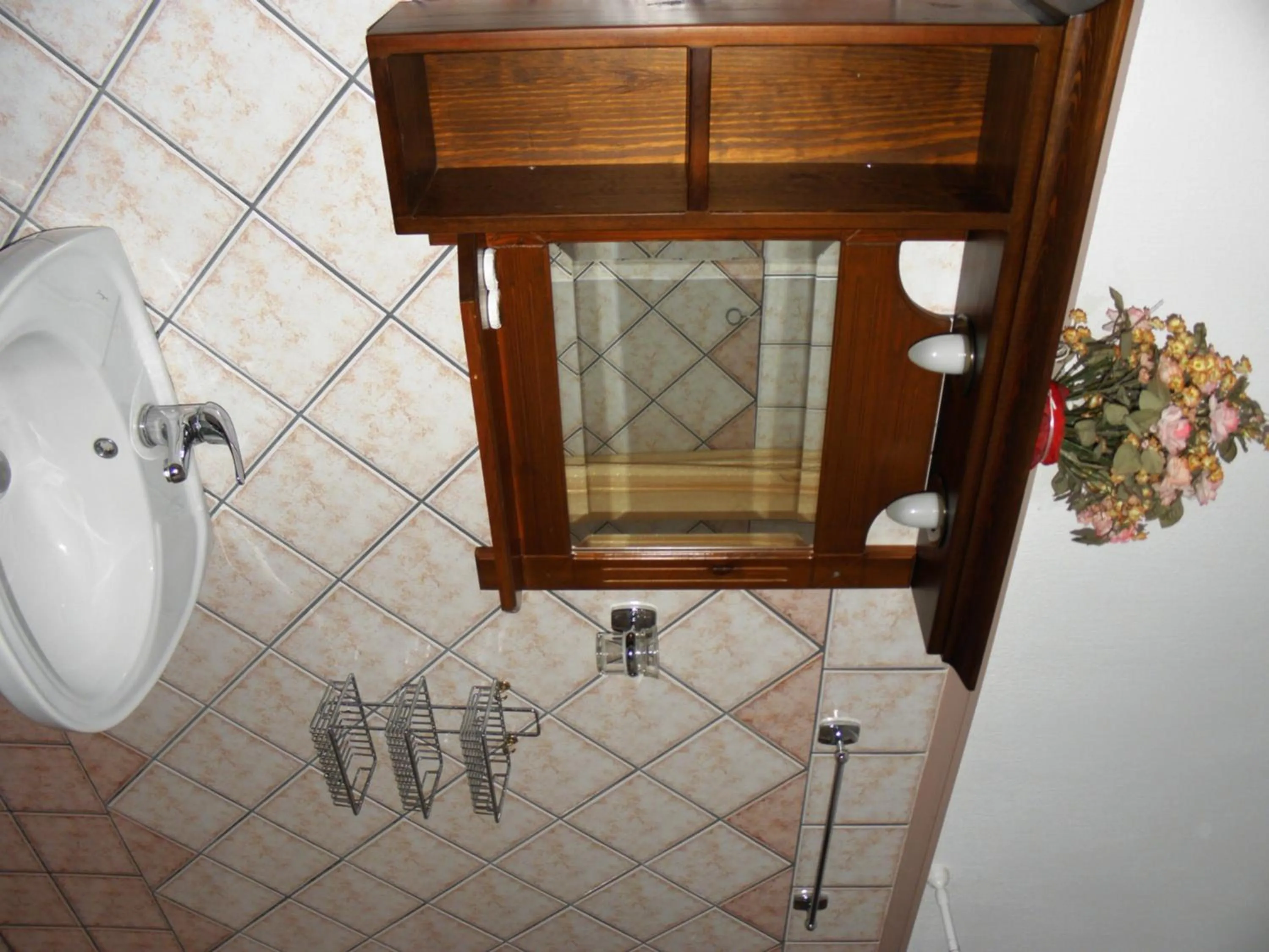 Bathroom in Hotel Mpakou