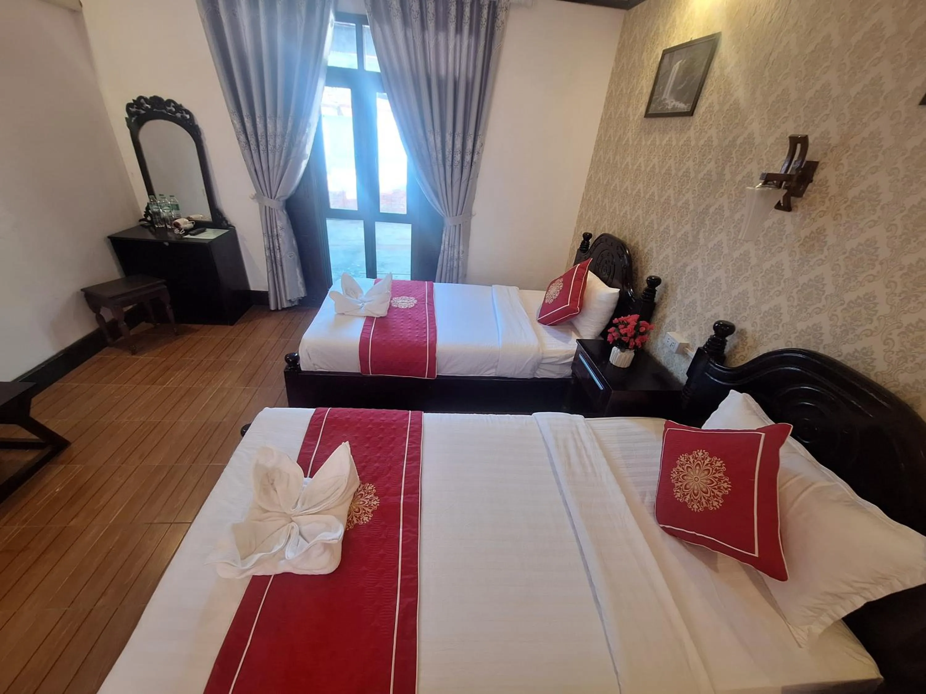 Living room, Bed in Luang Prabang Pavilion Hotel & Travel