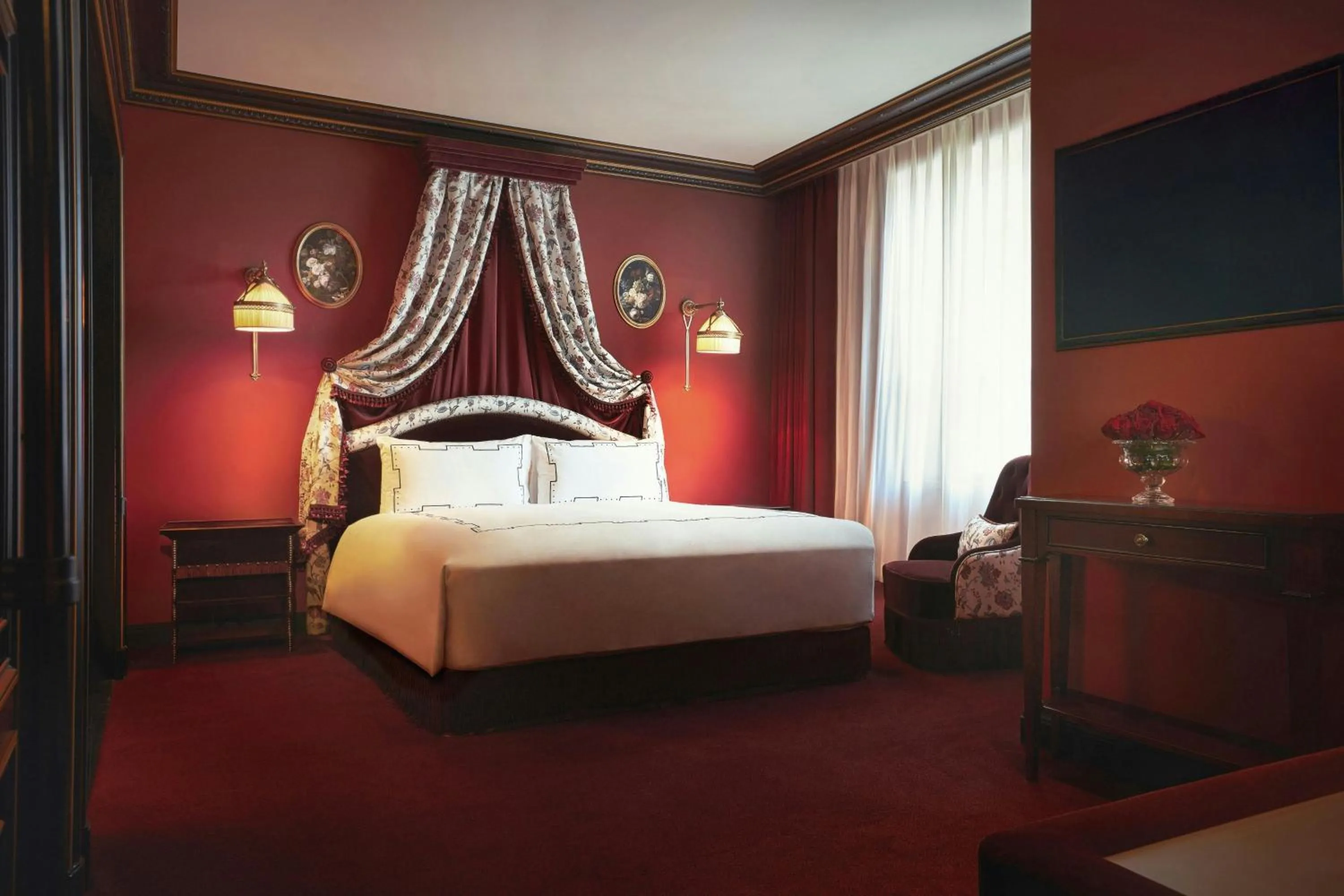 Photo of the whole room, Bed in L’Escape, a Luxury Collection Hotel, Seoul Myeongdong