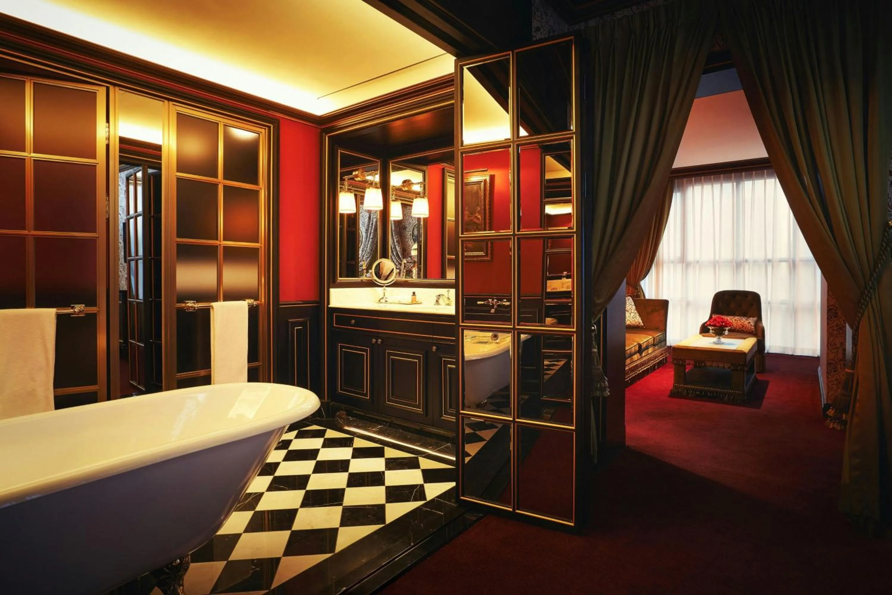 Bathroom, Bed in L’Escape, a Luxury Collection Hotel, Seoul Myeongdong