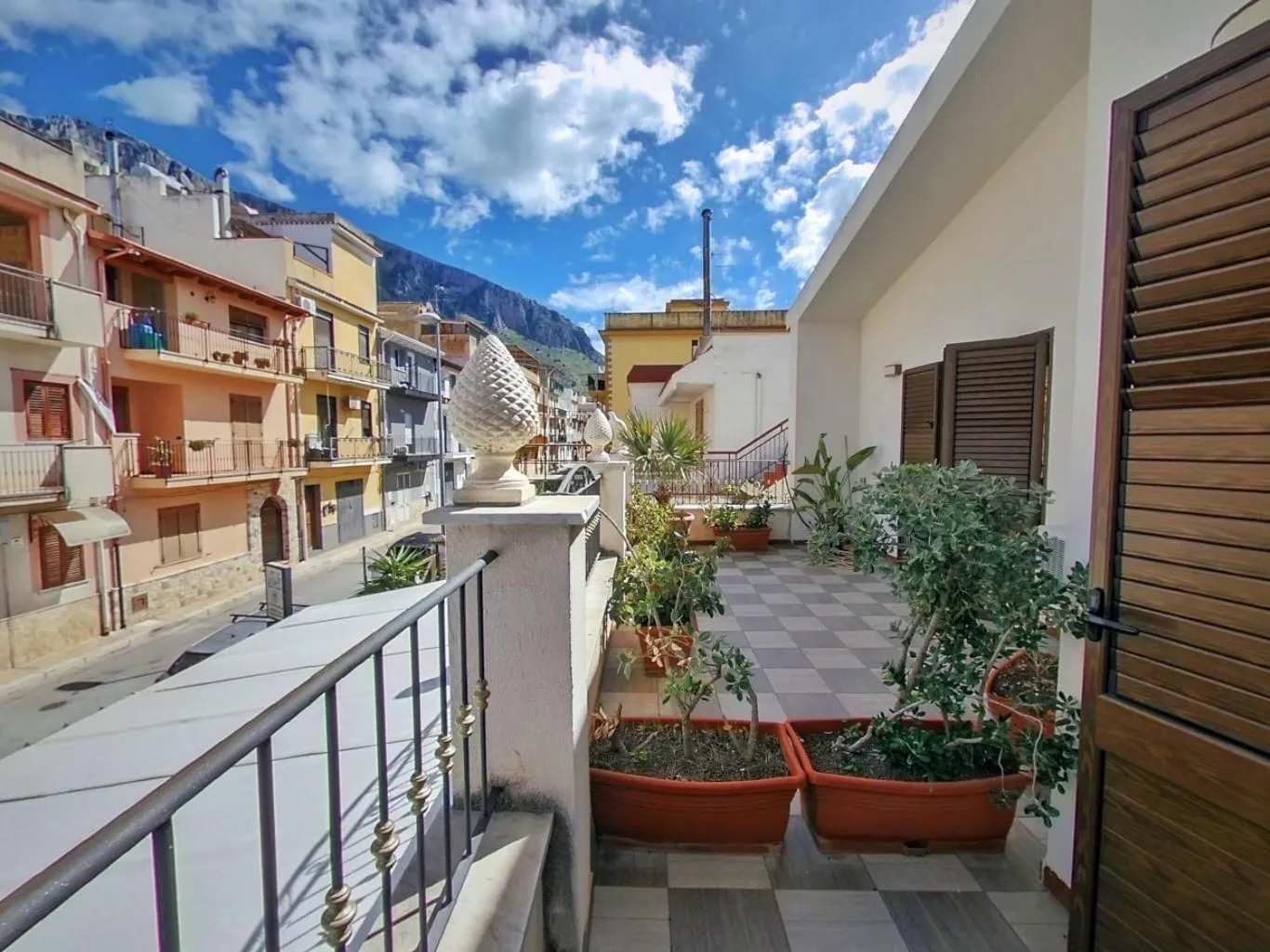 Property building in Kunesias B&B