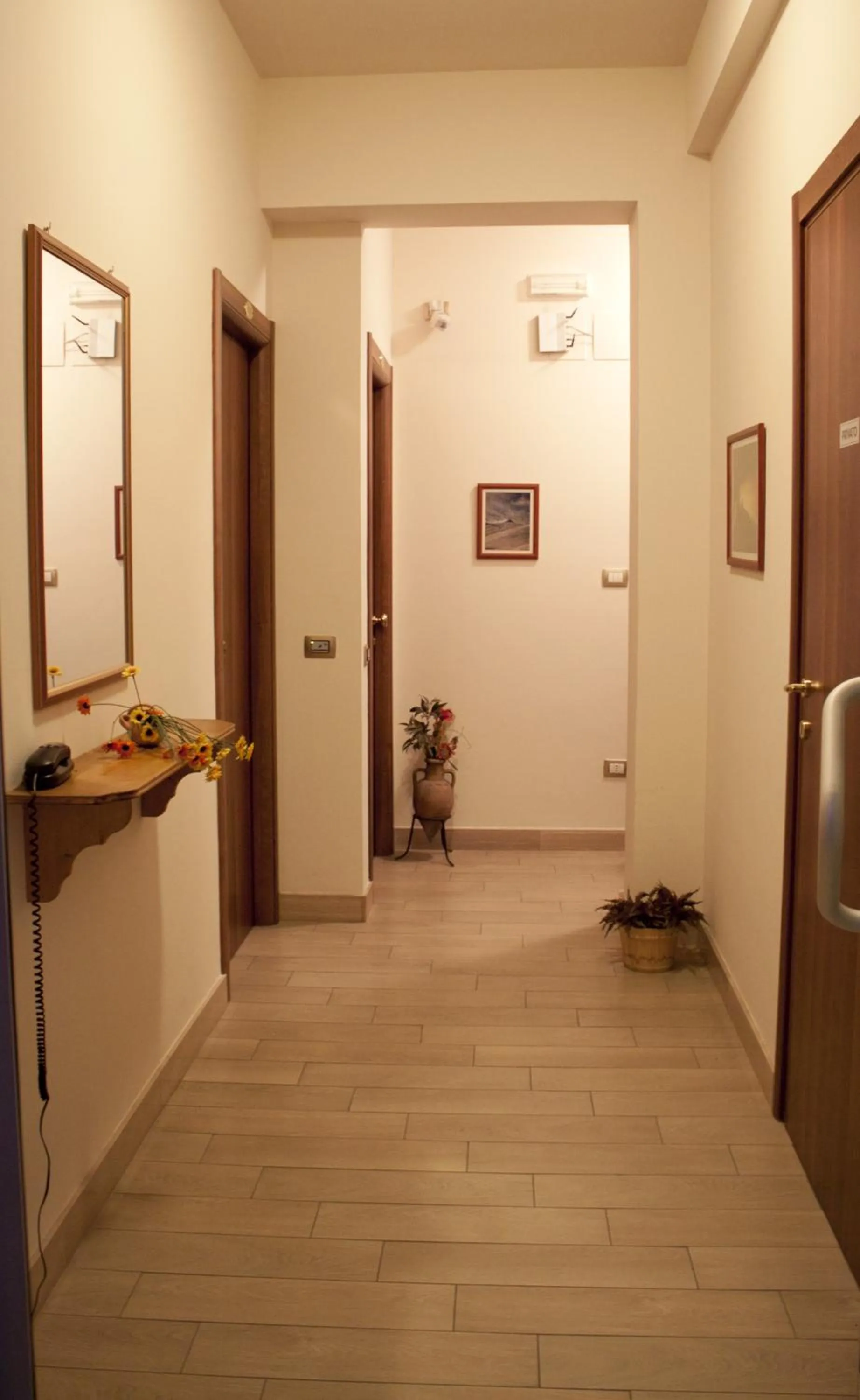 Decorative detail in Le Giare B&B