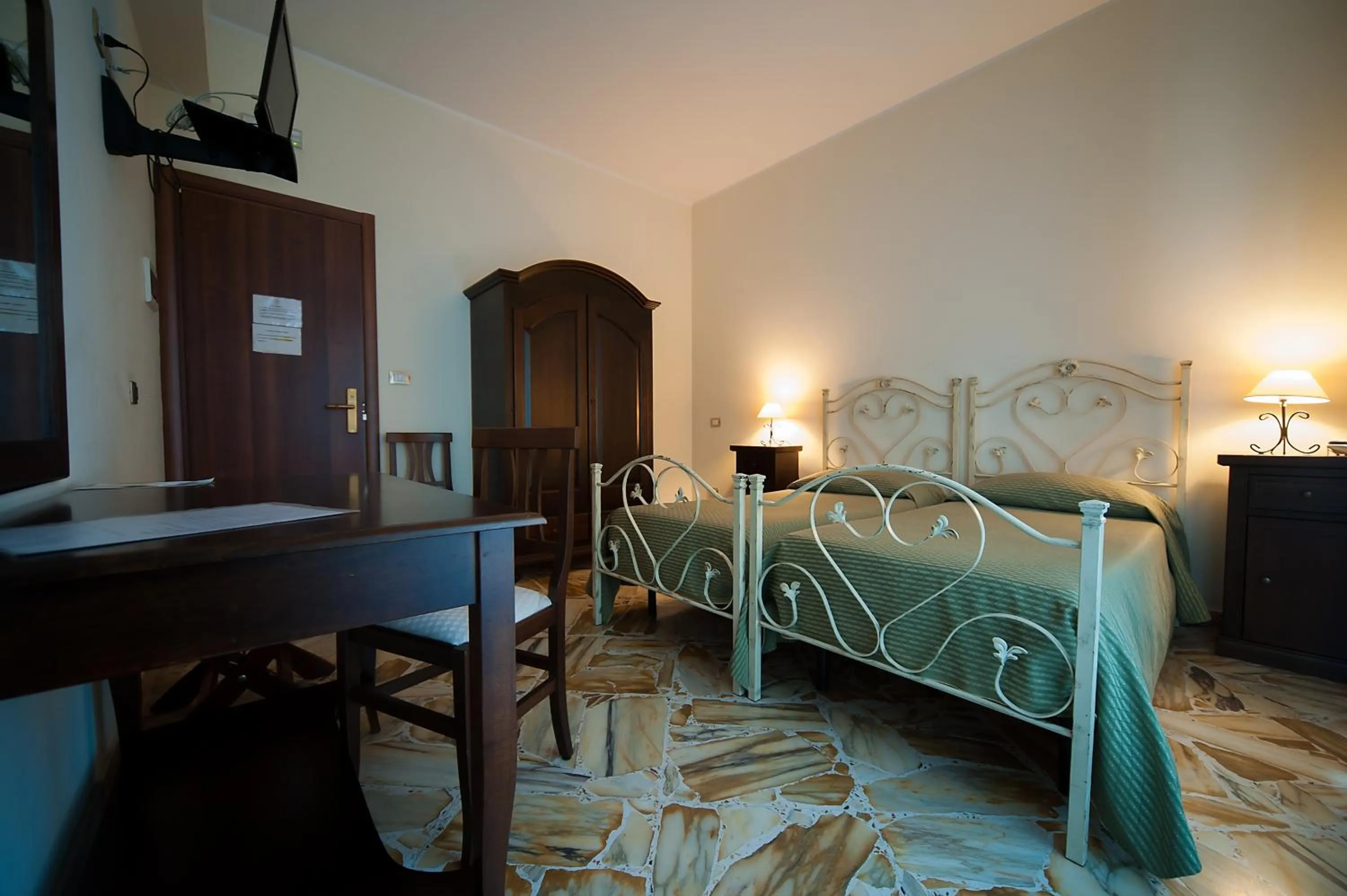 Photo of the whole room, Bed in Le Giare B&B