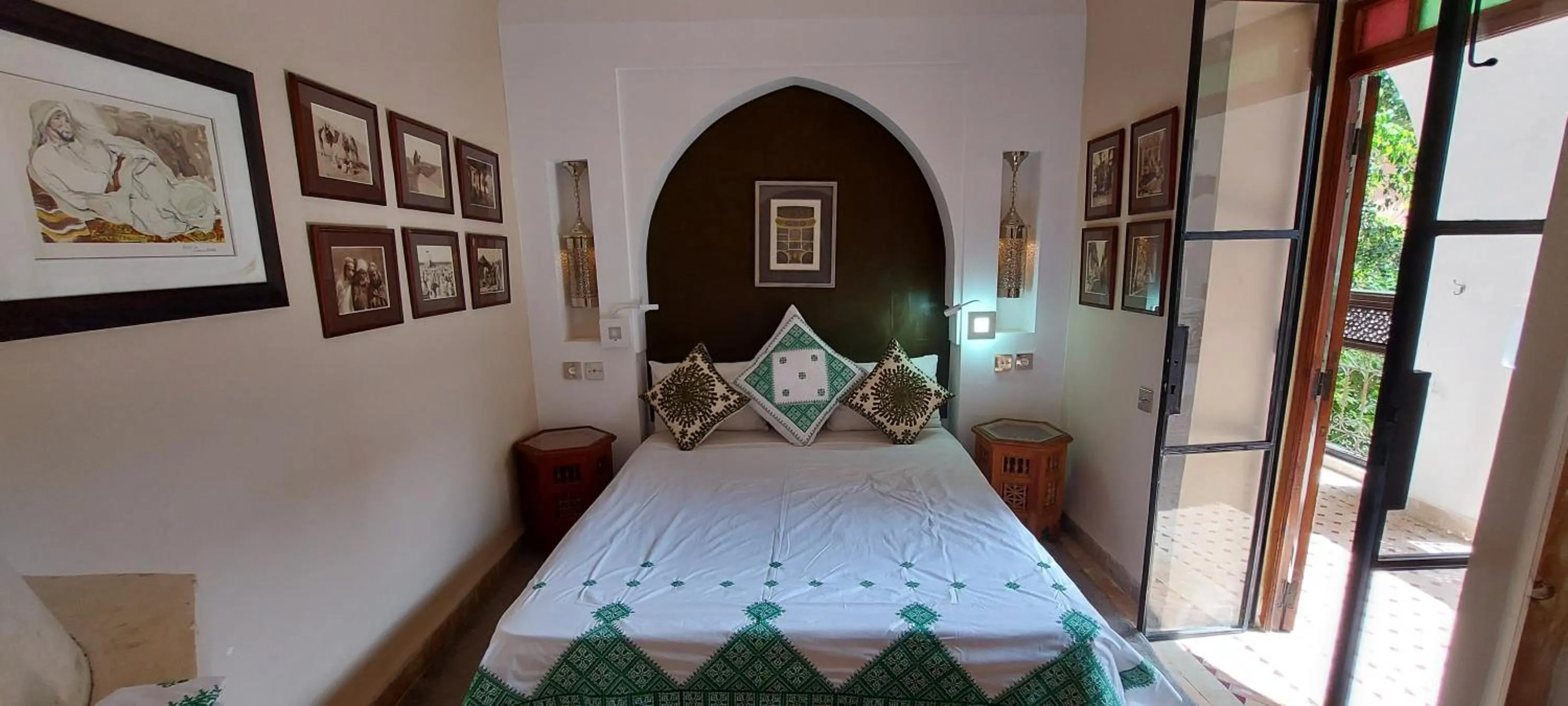 Bed in Riad Barroko