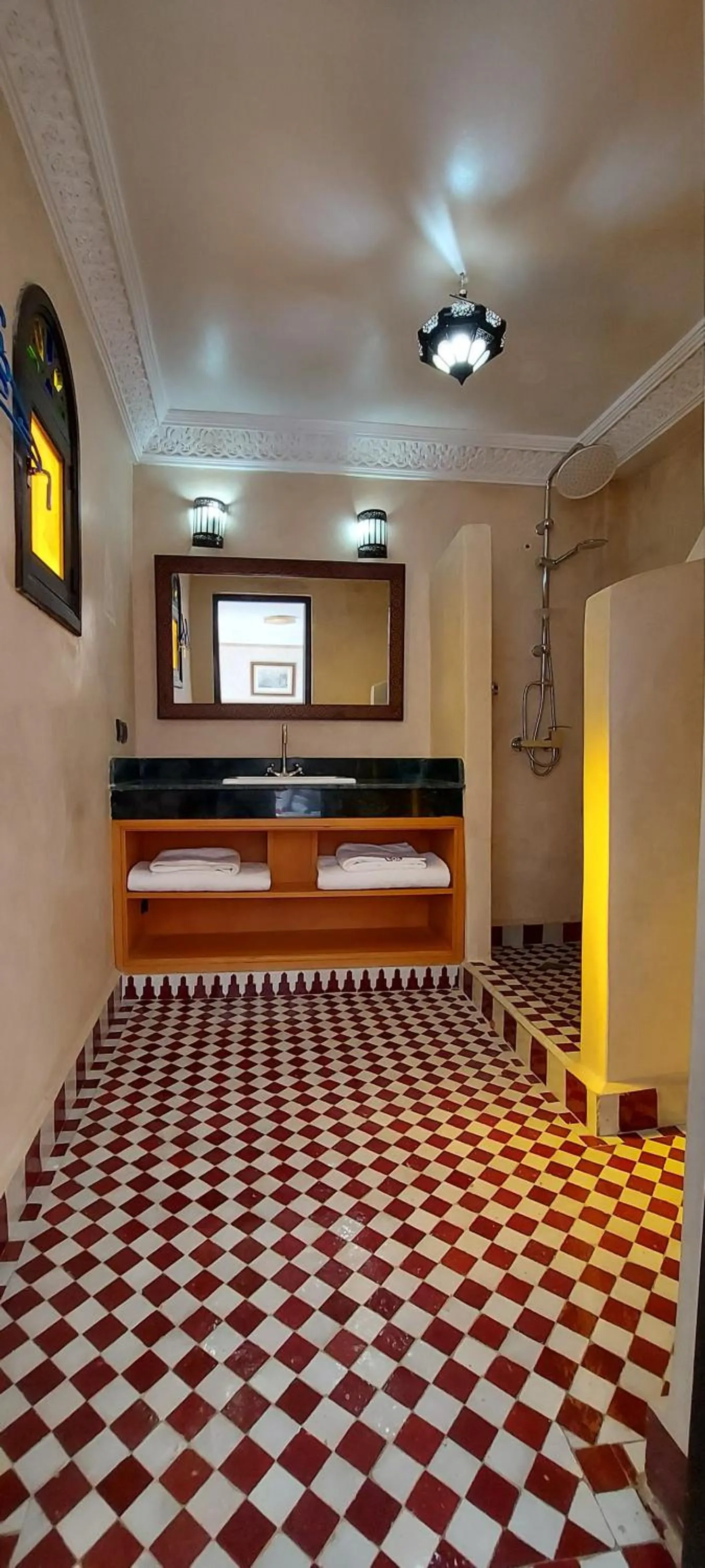 Property building, Bed in Riad Barroko