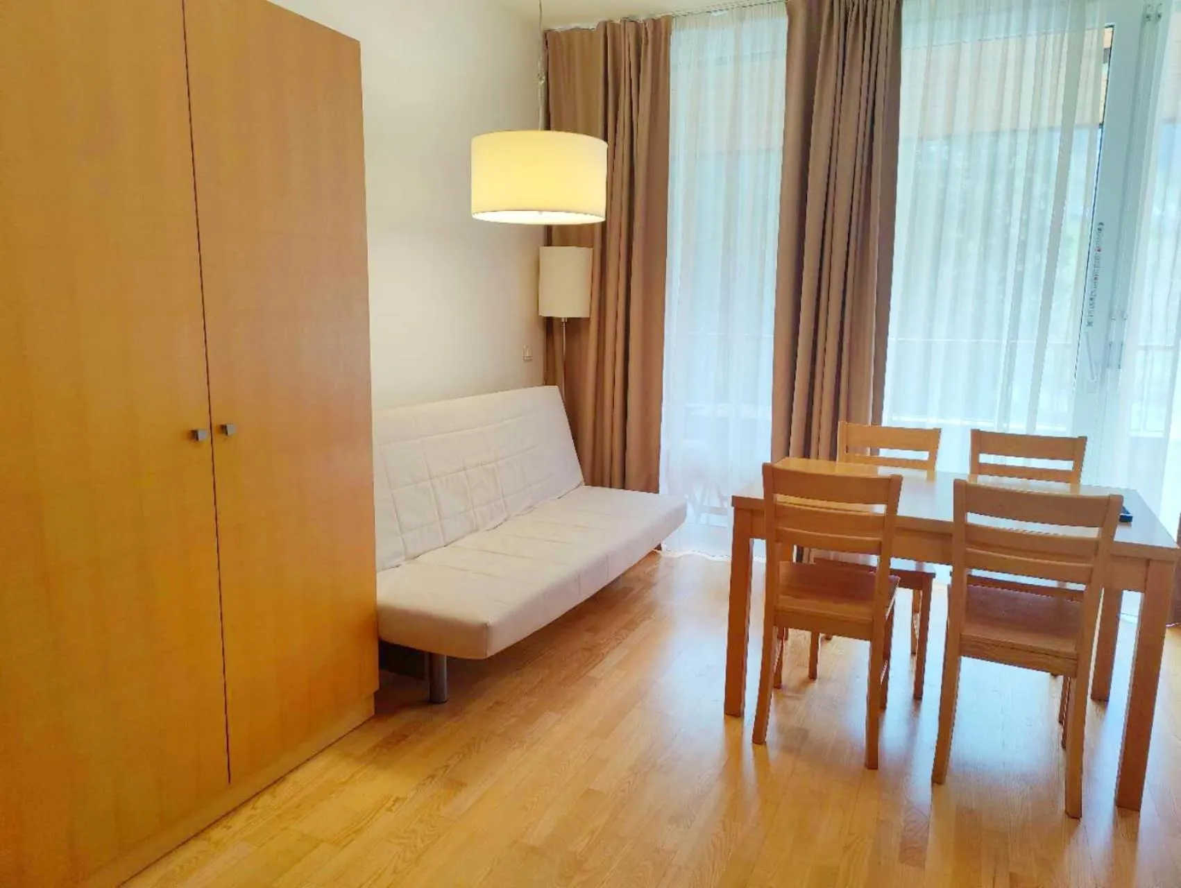 Living room, Bed in Villa Mari I