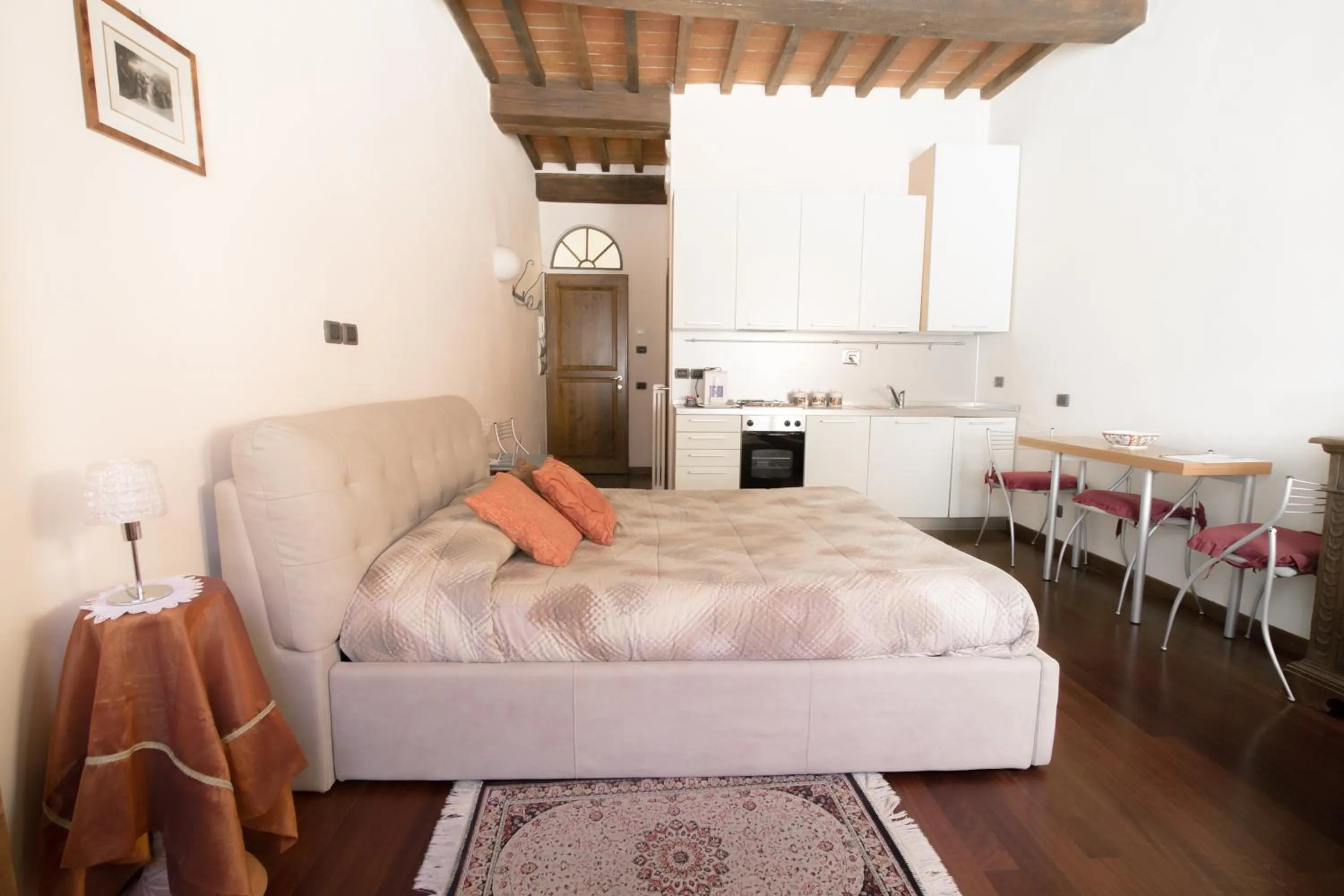 Bedroom, Bed in La Corte Del Re Suite & Rooms Arezzo