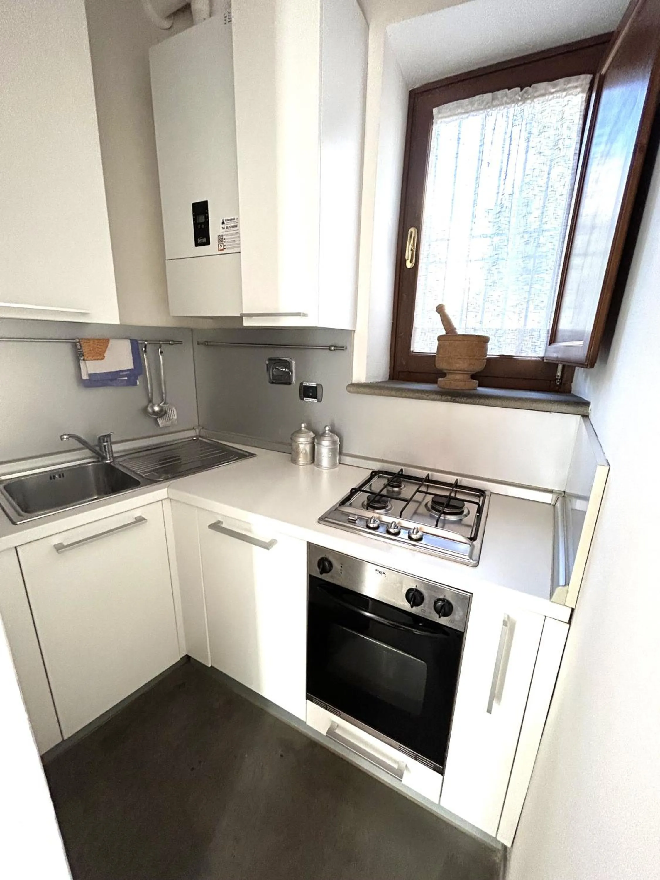 Kitchen or kitchenette in La Corte Del Re Suite & Rooms Arezzo