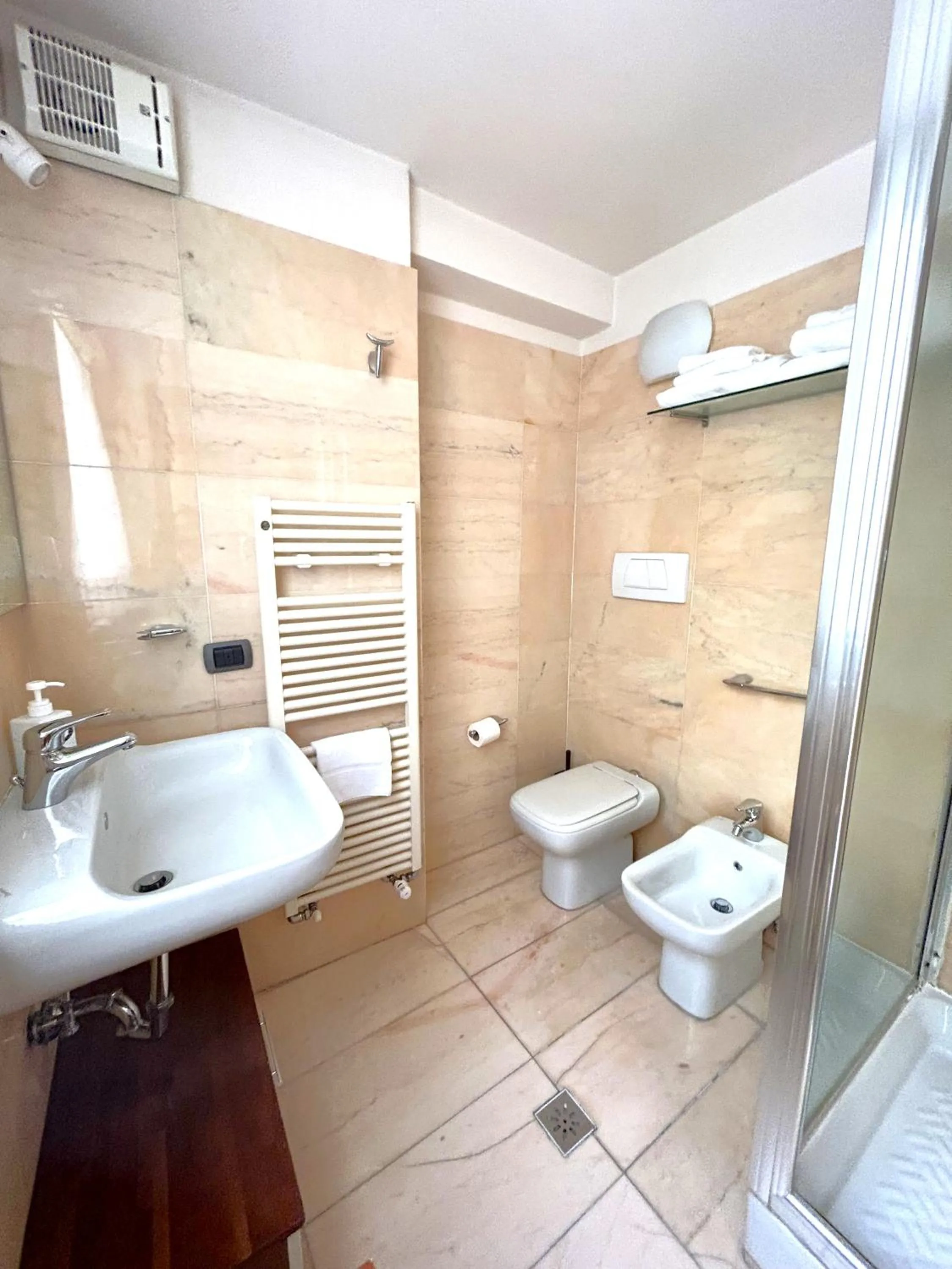 Bathroom in La Corte Del Re Suite & Rooms Arezzo