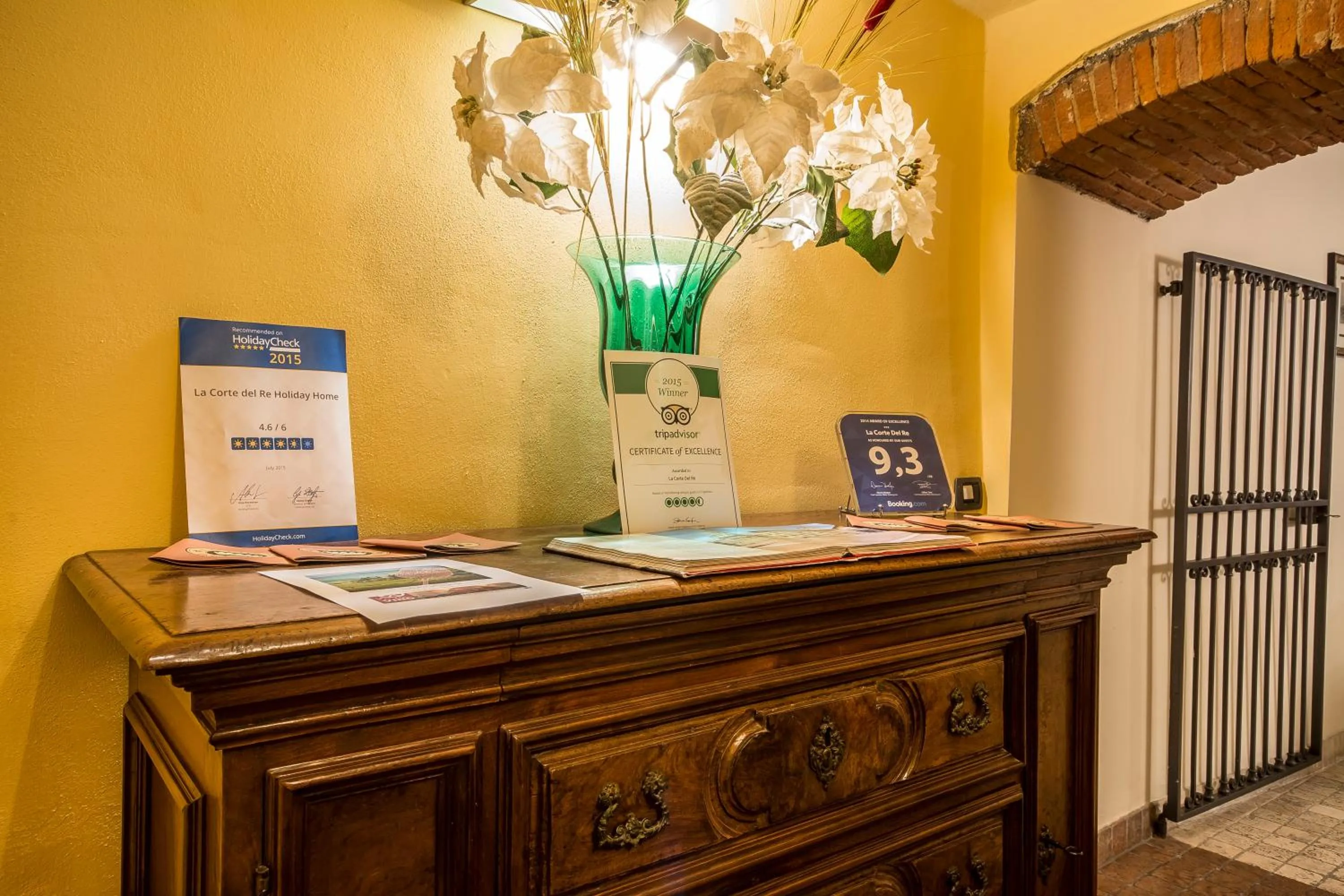 Lobby or reception in La Corte Del Re Suite & Rooms Arezzo