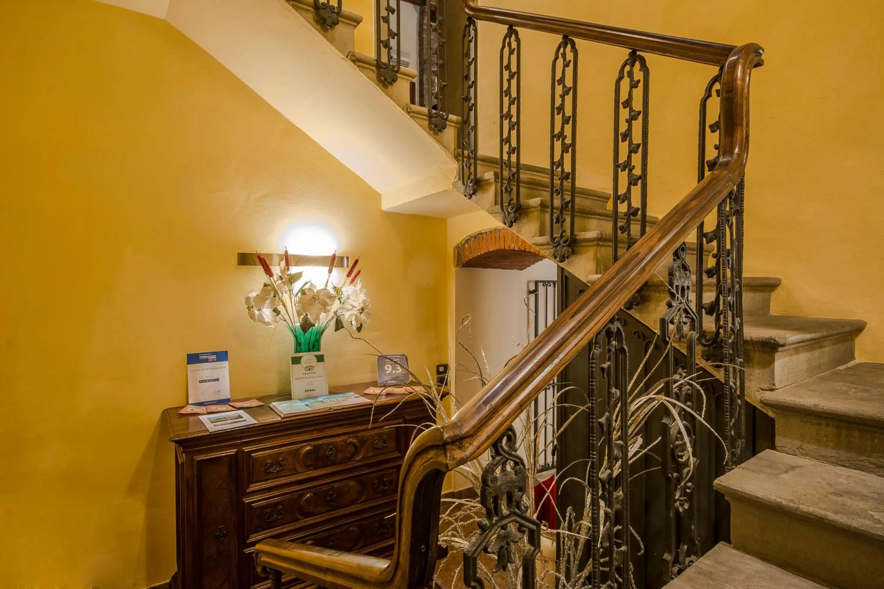 Decorative detail in La Corte Del Re Suite & Rooms Arezzo