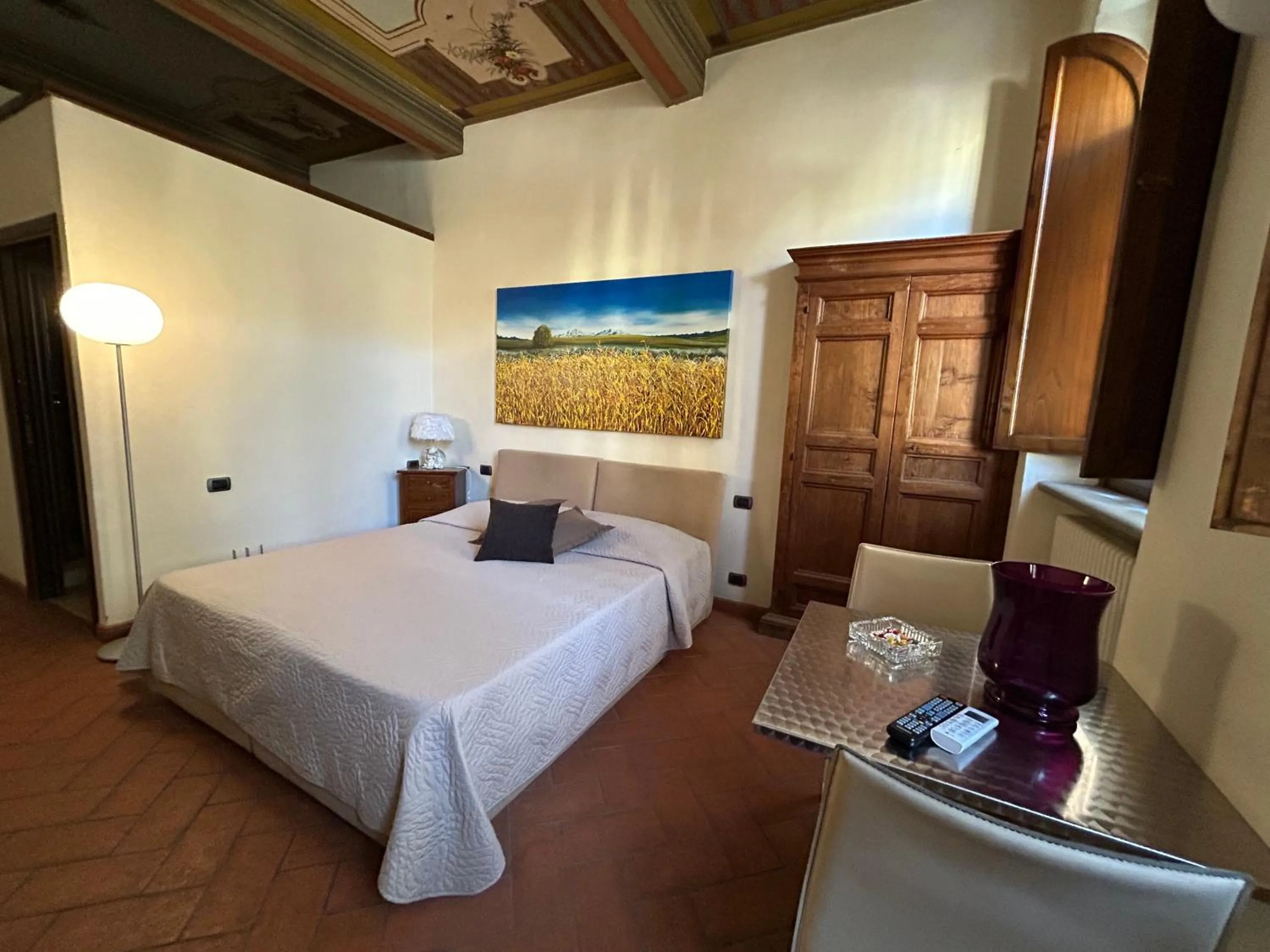 Bedroom, Bed in La Corte Del Re Suite & Rooms Arezzo