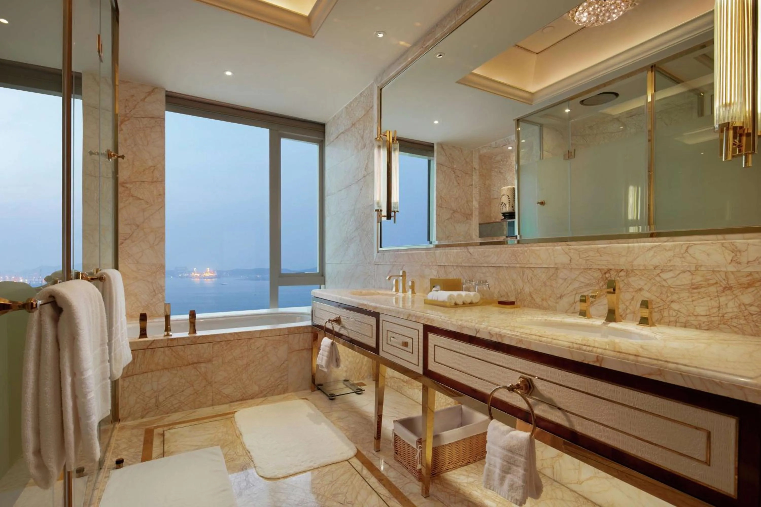 Bathroom in Conrad Dalian