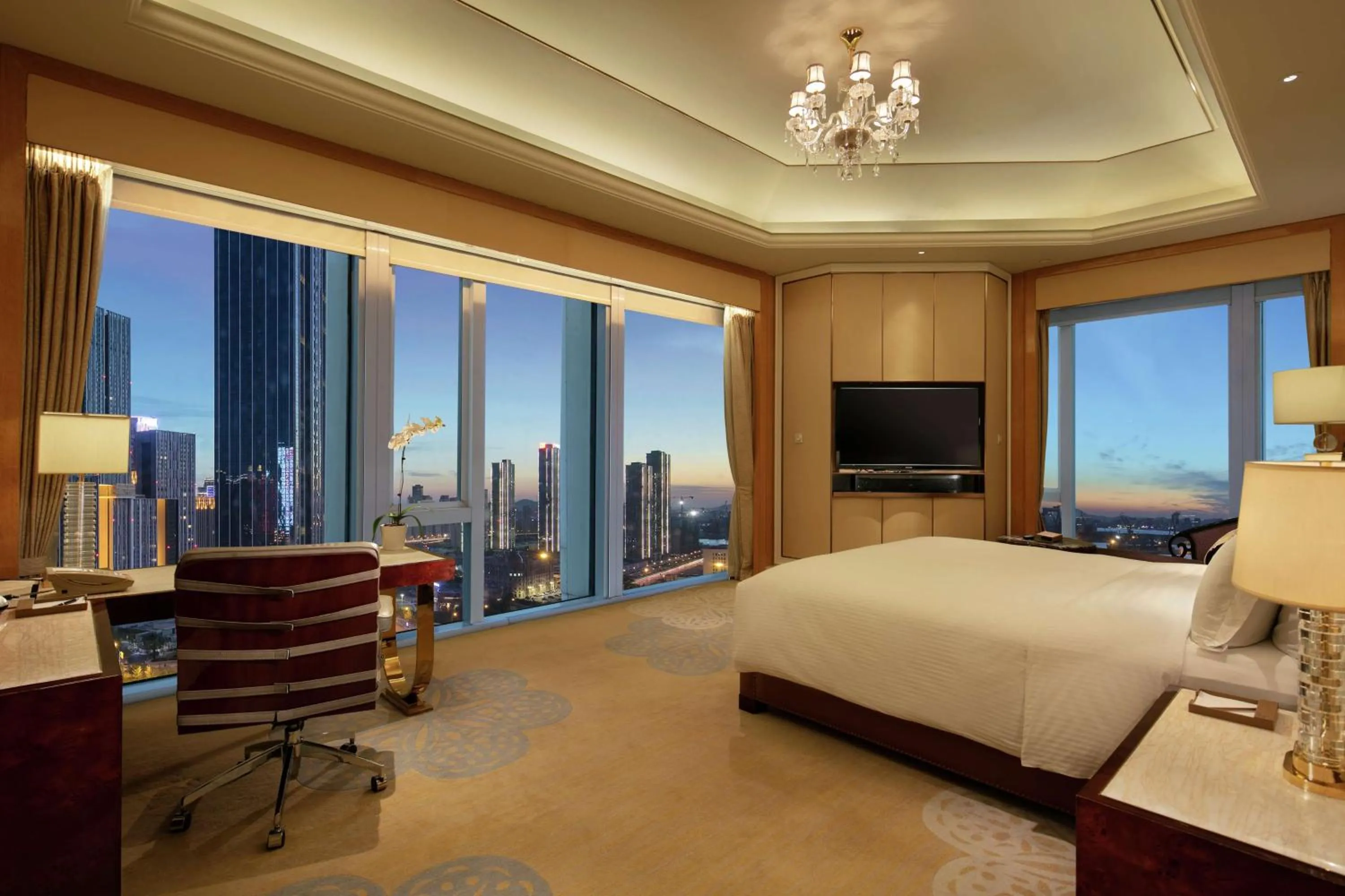 Bedroom, Bed in Conrad Dalian