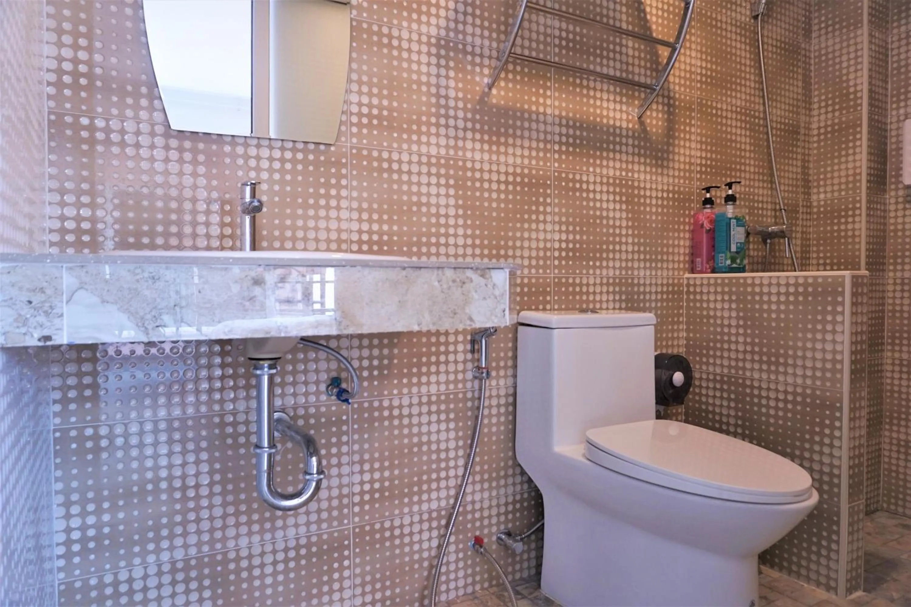 Bathroom in Dozy Lamoon House