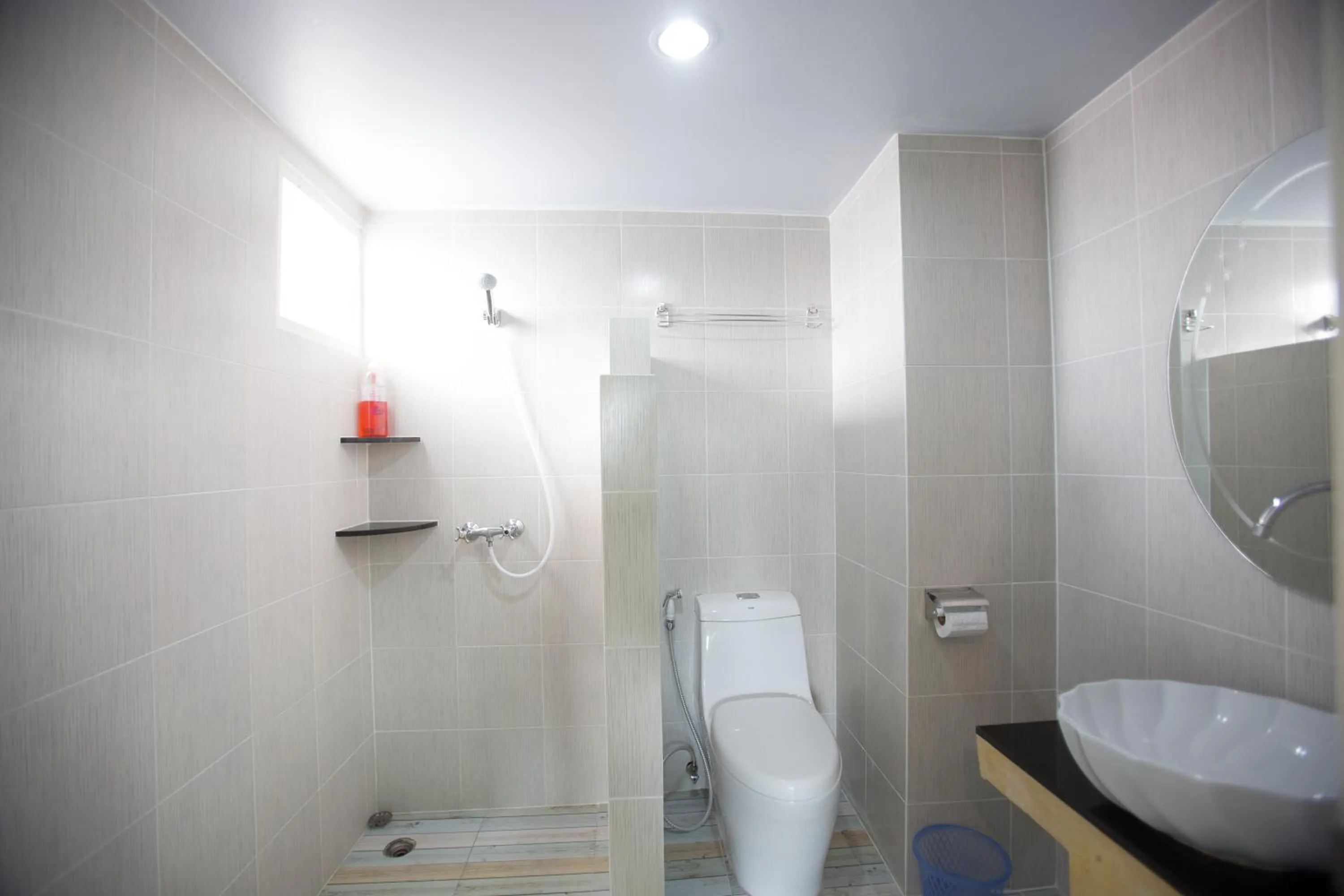 Bathroom in Dozy Lamoon House