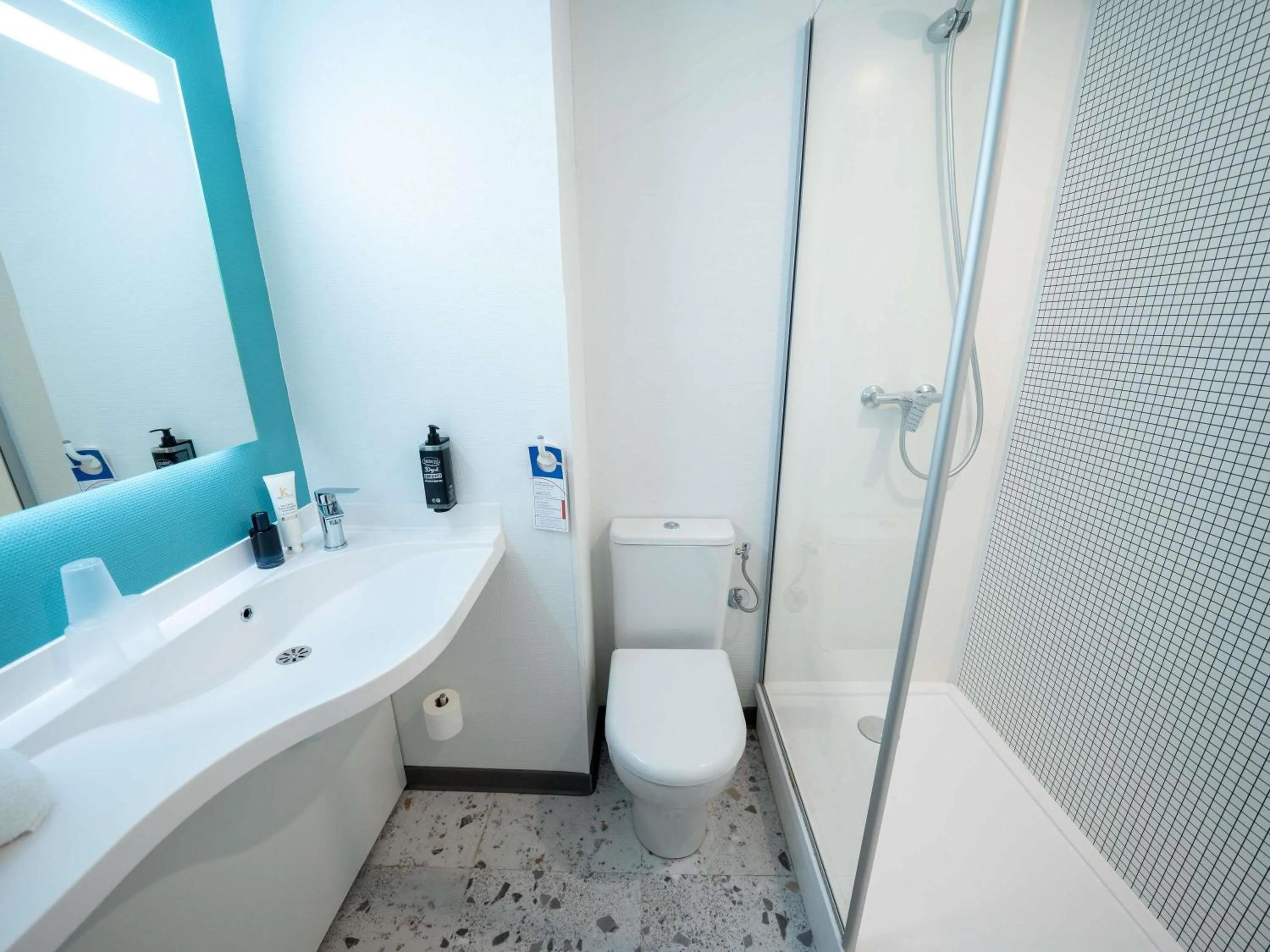 Bedroom in ibis budget Narbonne Est