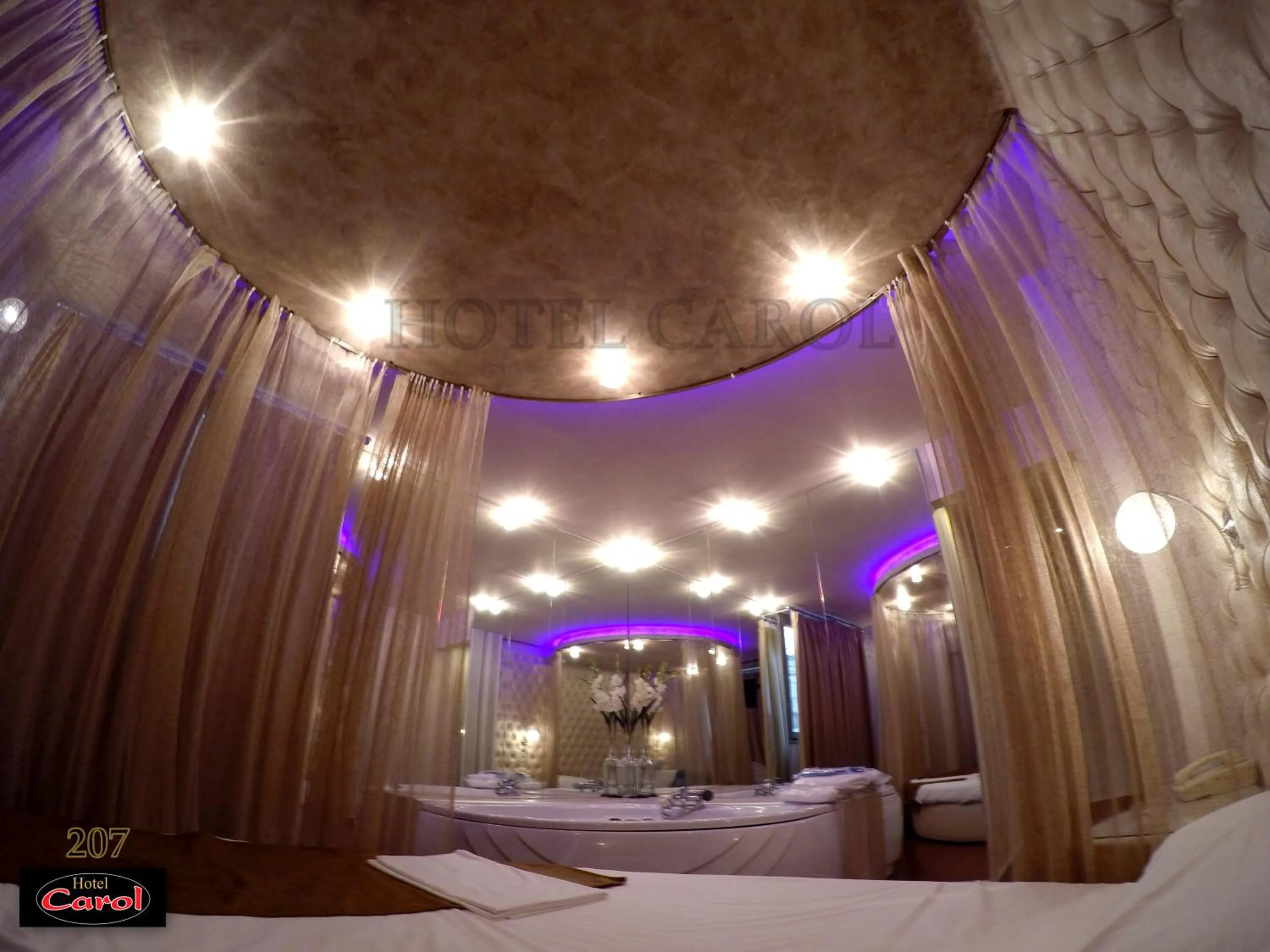 Sea view, Bed in Carol Hotel