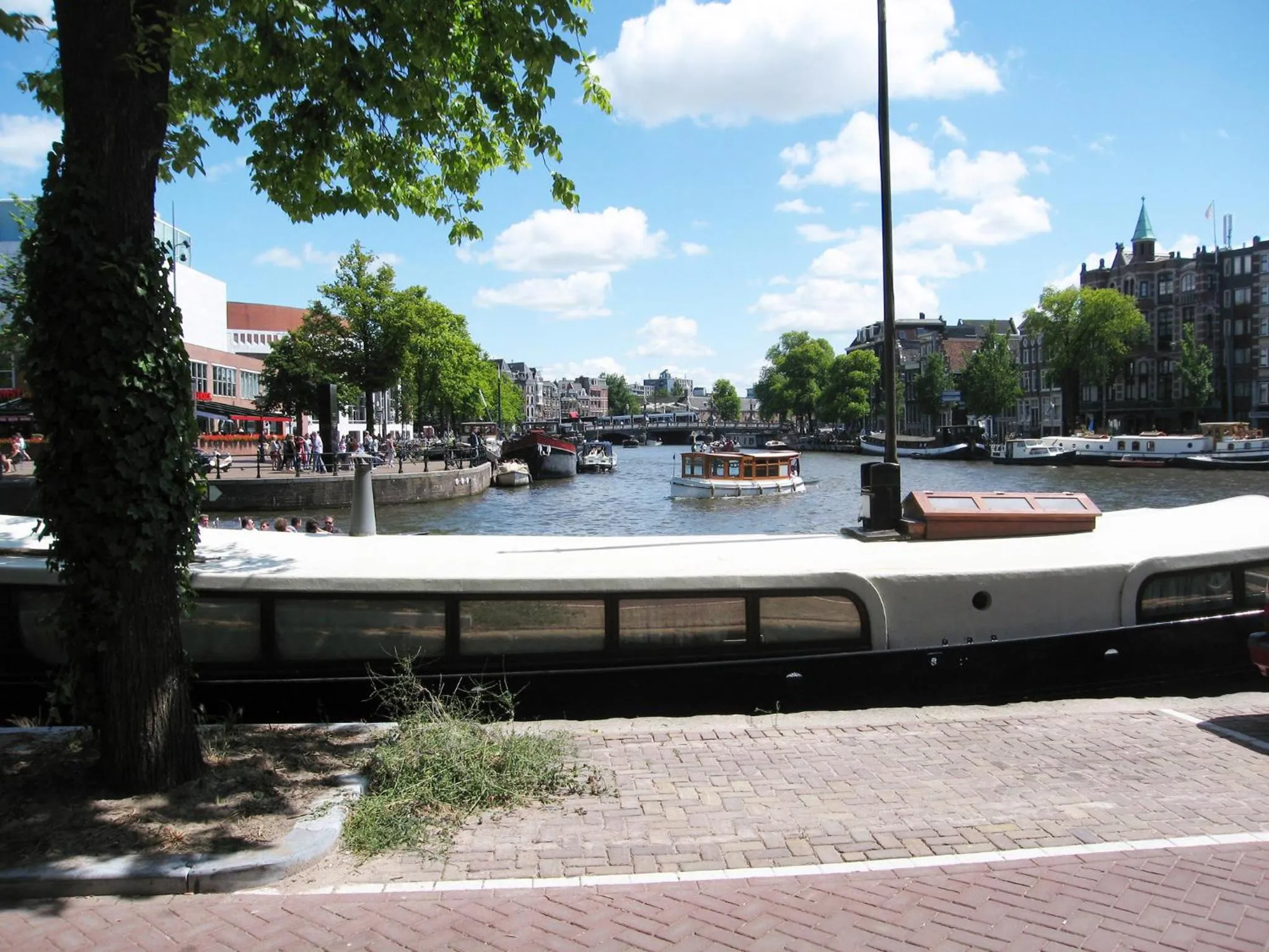 Area and facilities in Amsterdam Canal Guest Apartment